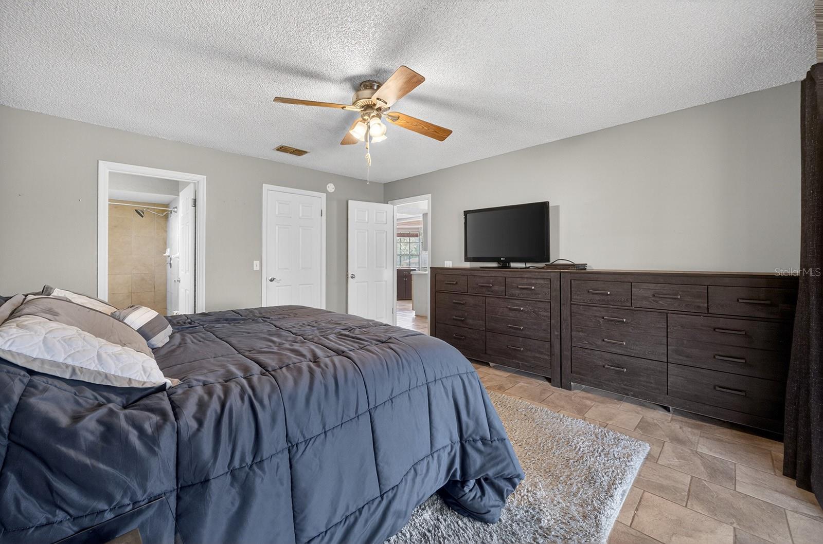 Image 21 of 40 For 12584 Wedgefield Drive