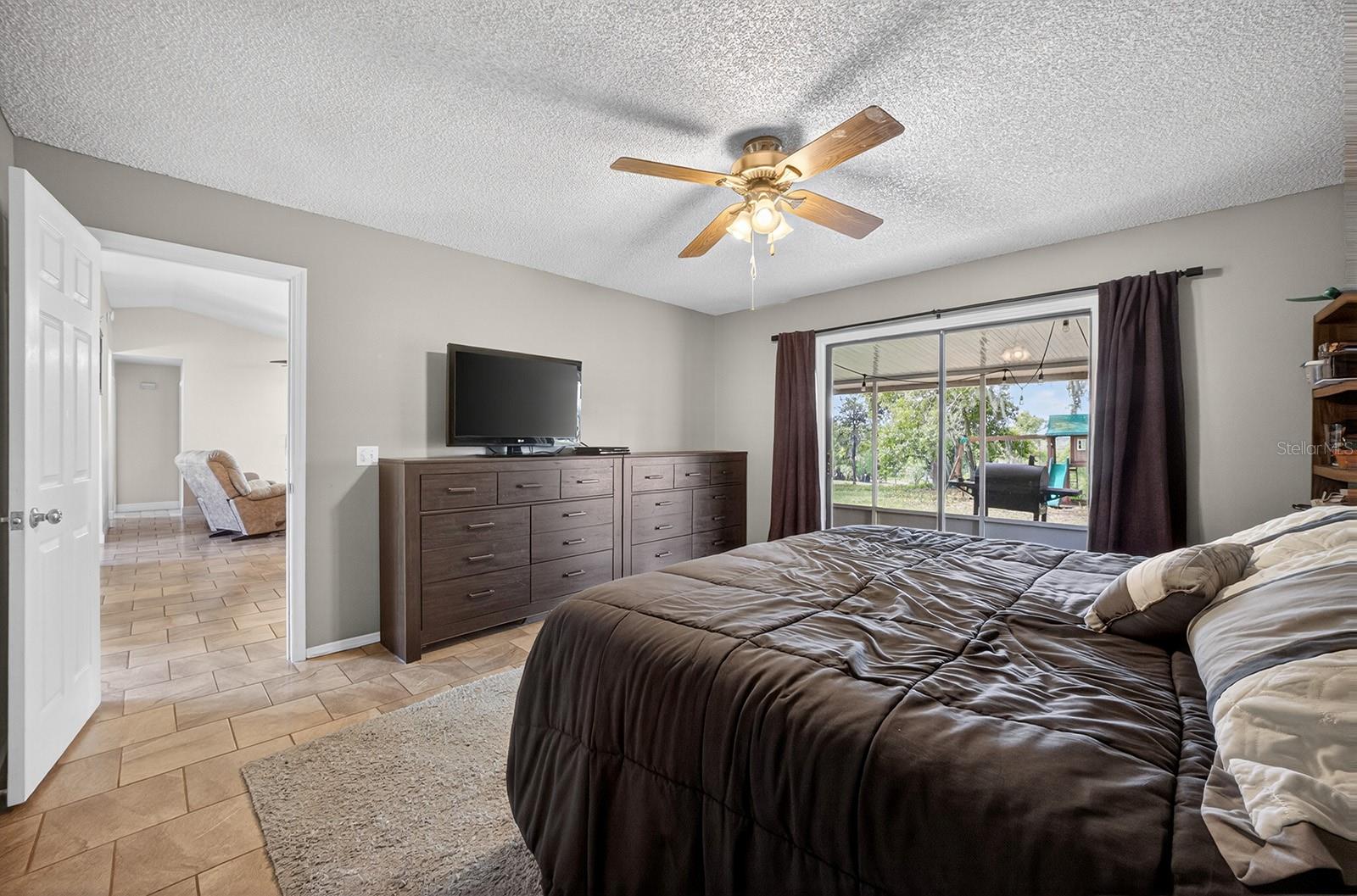 Image 22 of 40 For 12584 Wedgefield Drive