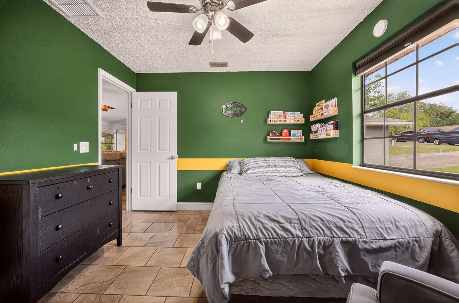 Image 27 of 40 For 12584 Wedgefield Drive