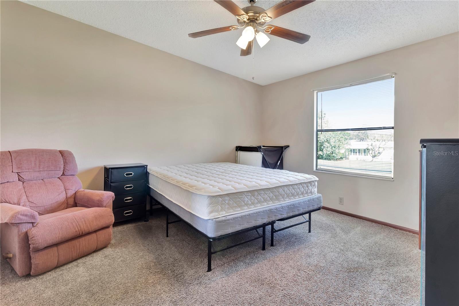 Image 19 of 32 For 2627 Fiddlewood Court 868