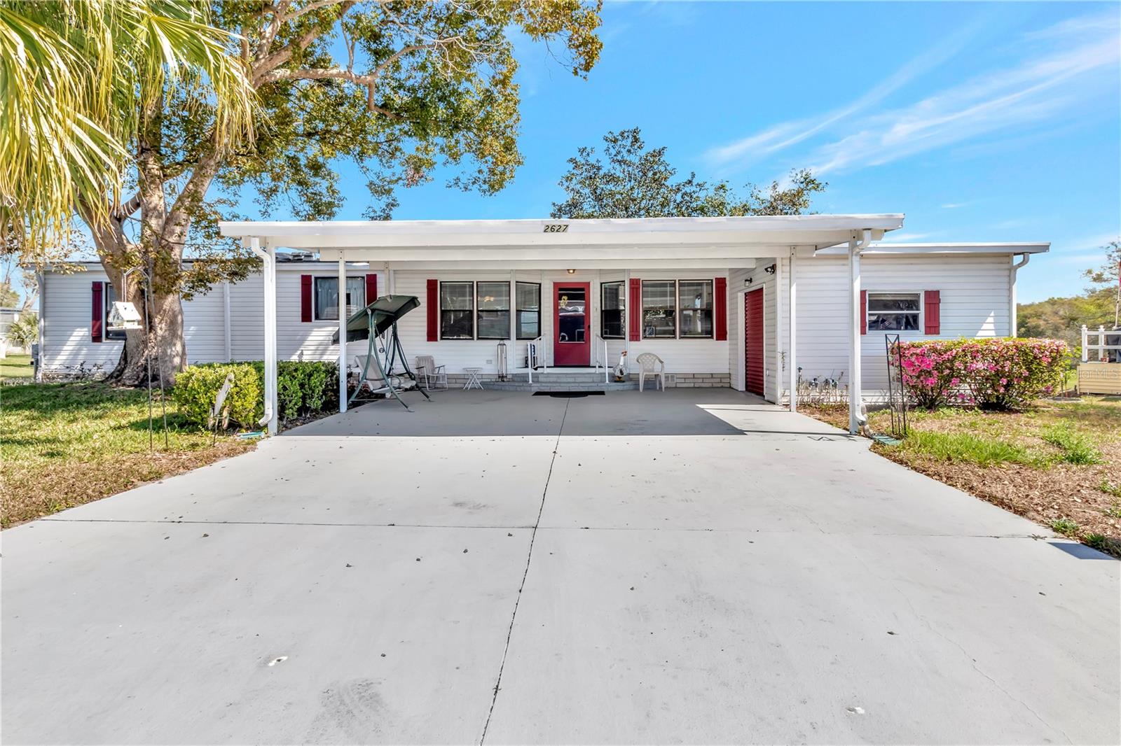 Image 2 of 32 For 2627 Fiddlewood Court 868