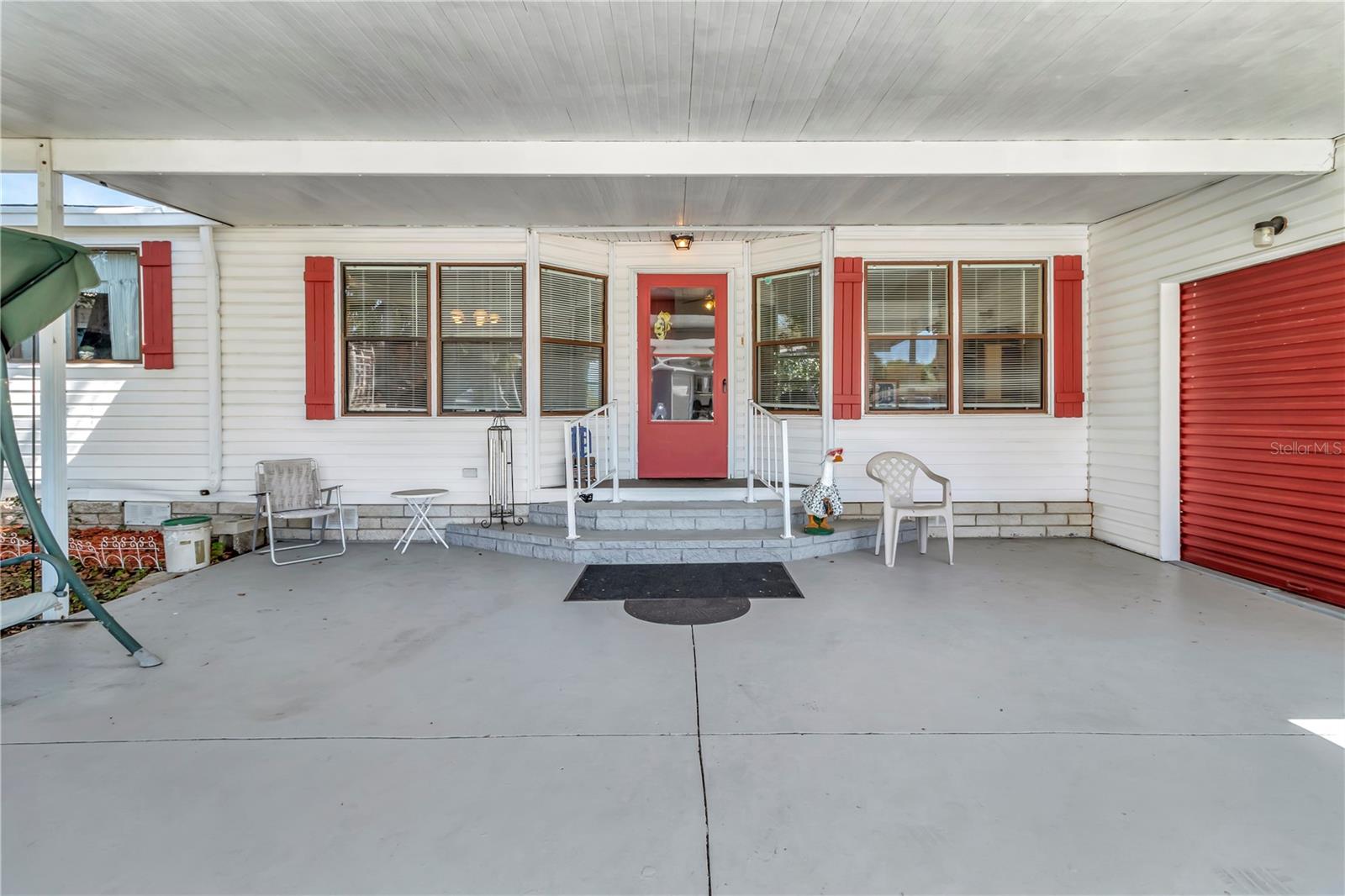 Image 3 of 32 For 2627 Fiddlewood Court 868