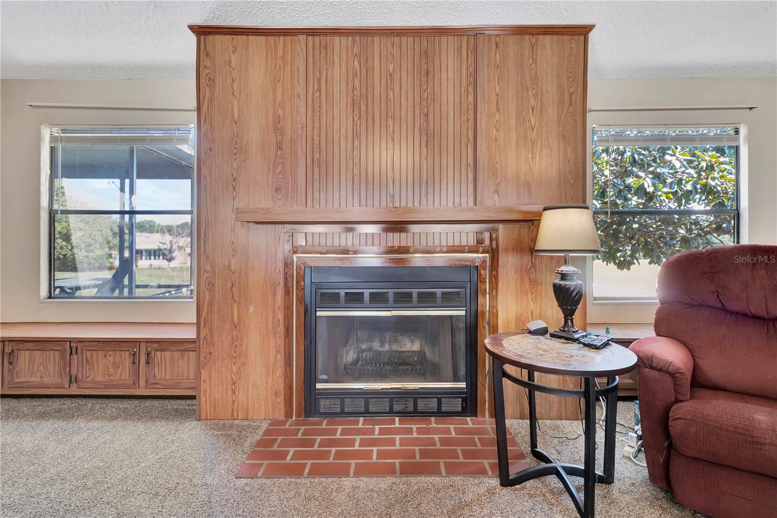 Image 6 of 32 For 2627 Fiddlewood Court 868