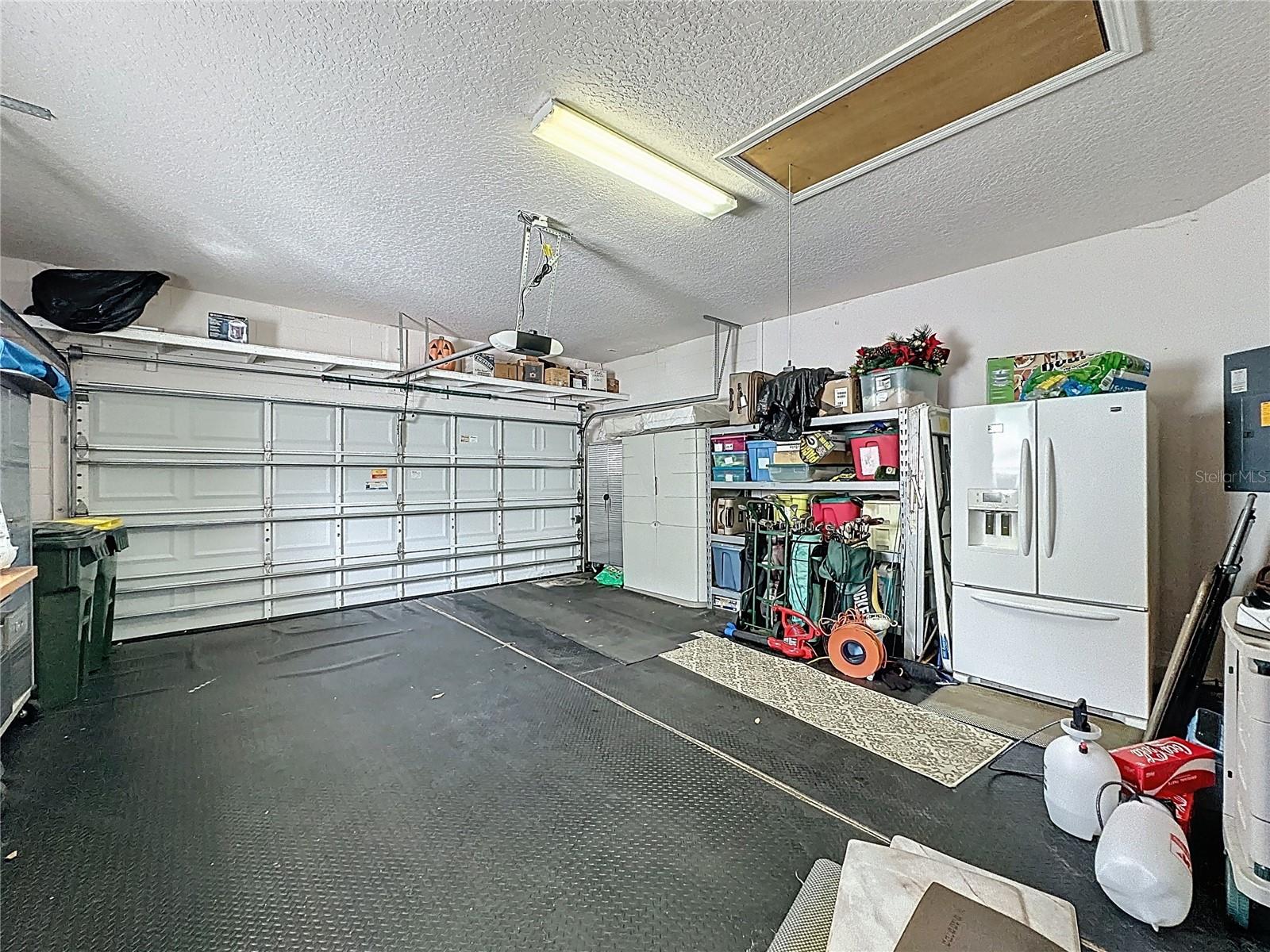 Image 37 of 72 For 2318 Fenton Avenue