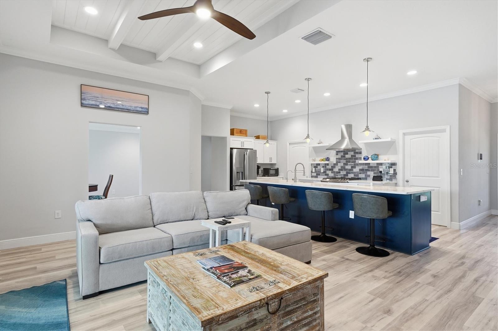 Image 15 of 49 For 6165 1st Street Sw