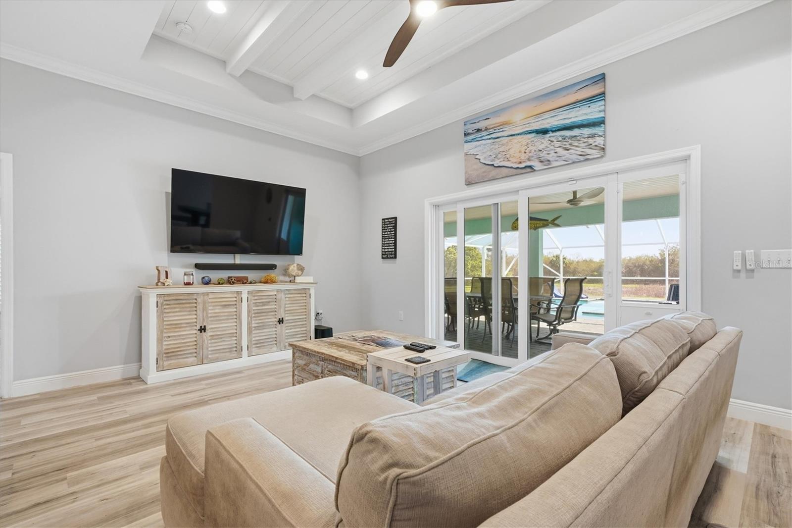 Image 16 of 49 For 6165 1st Street Sw