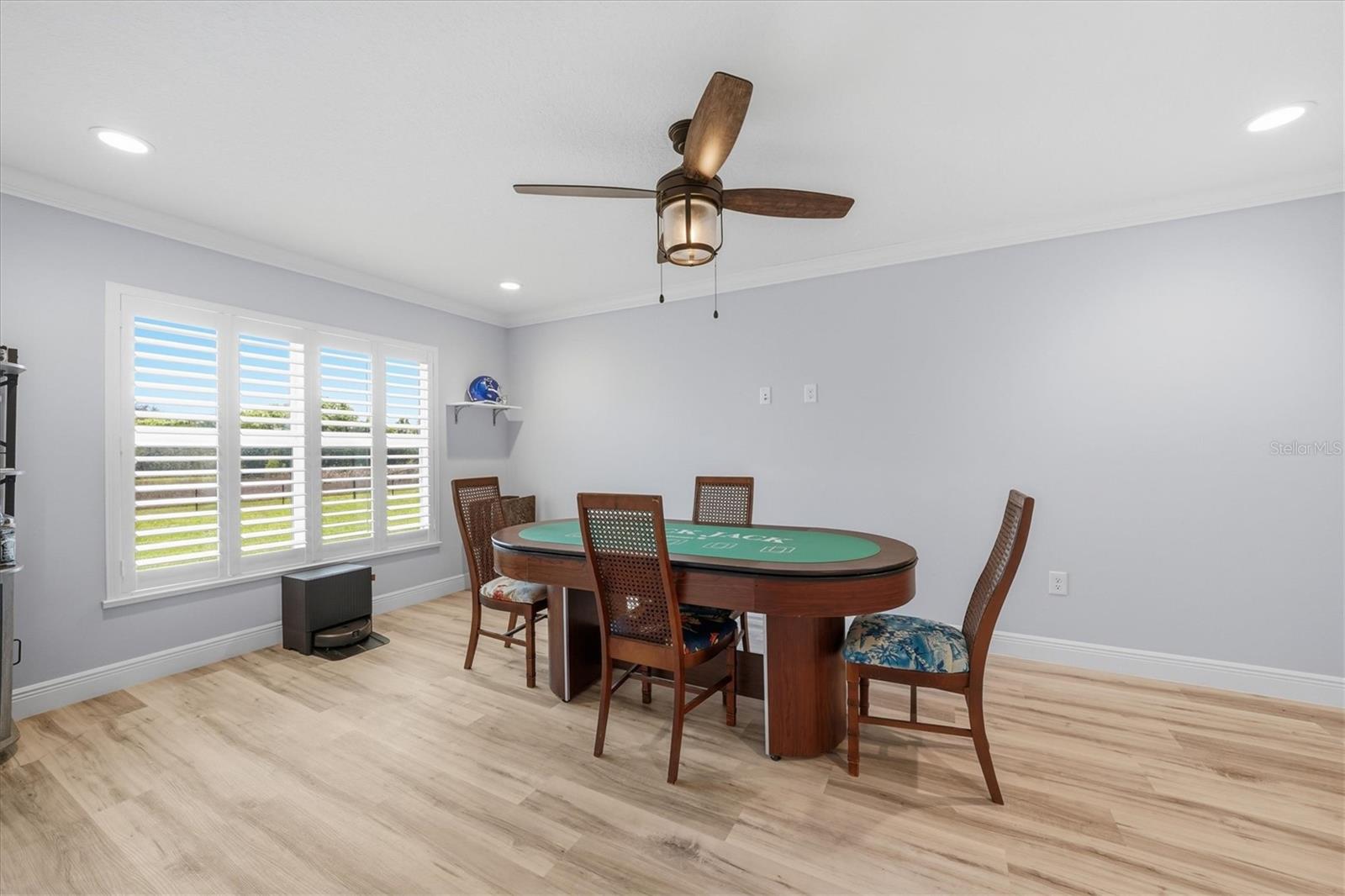 Image 17 of 49 For 6165 1st Street Sw