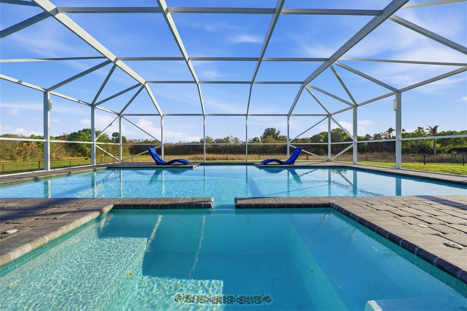 Image 36 of 49 For 6165 1st Street Sw