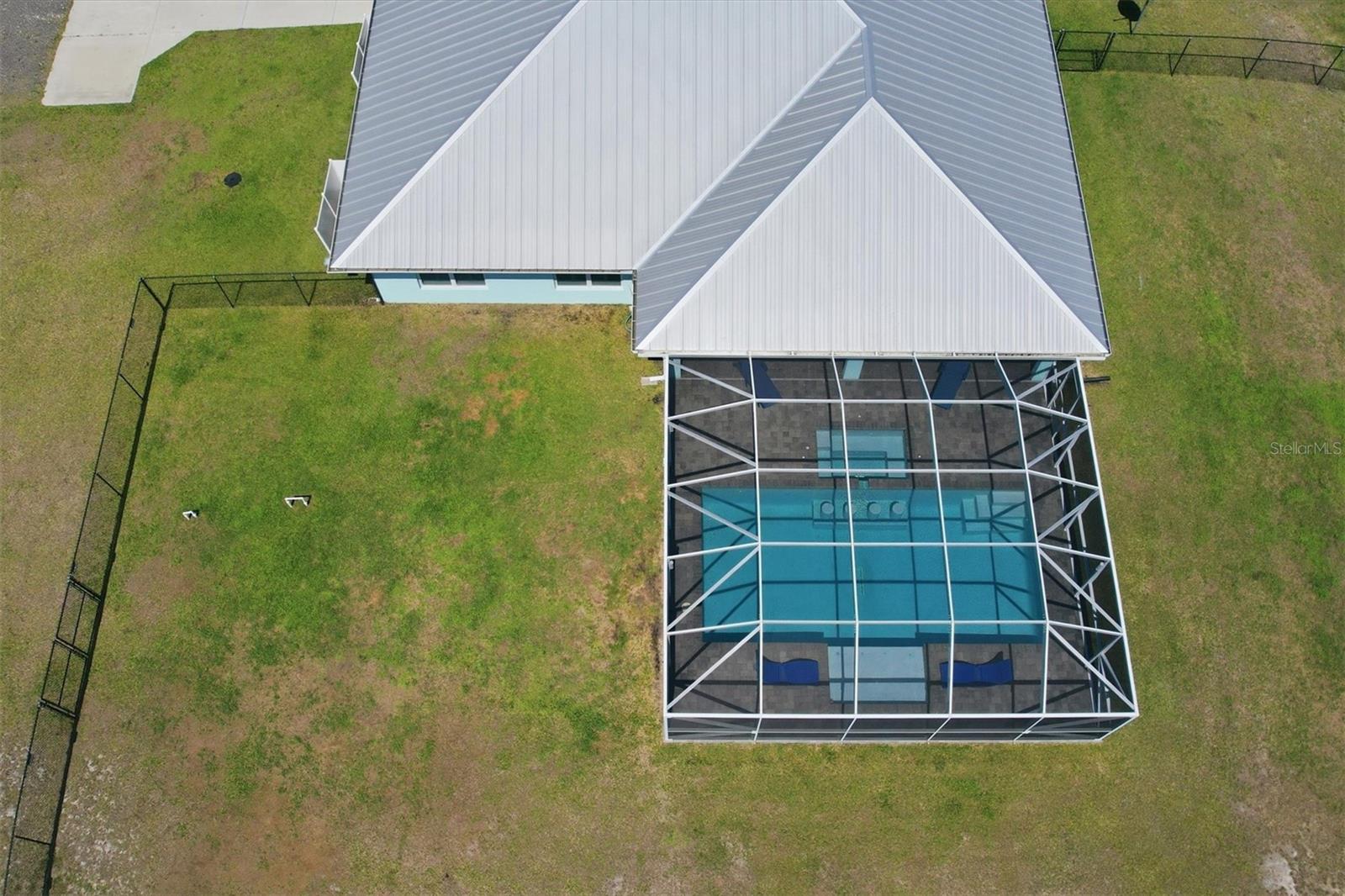 Image 38 of 49 For 6165 1st Street Sw