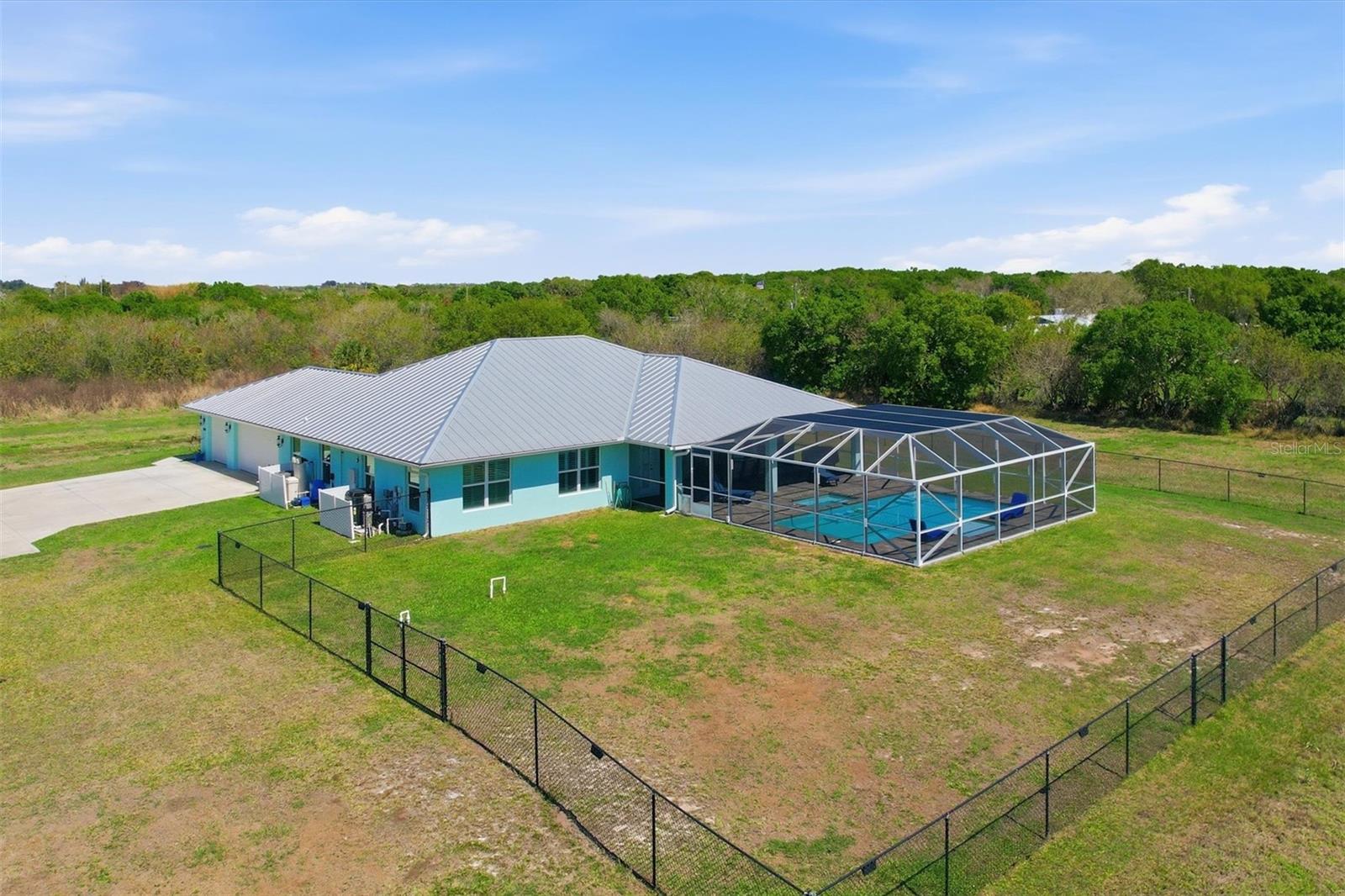 Image 39 of 49 For 6165 1st Street Sw