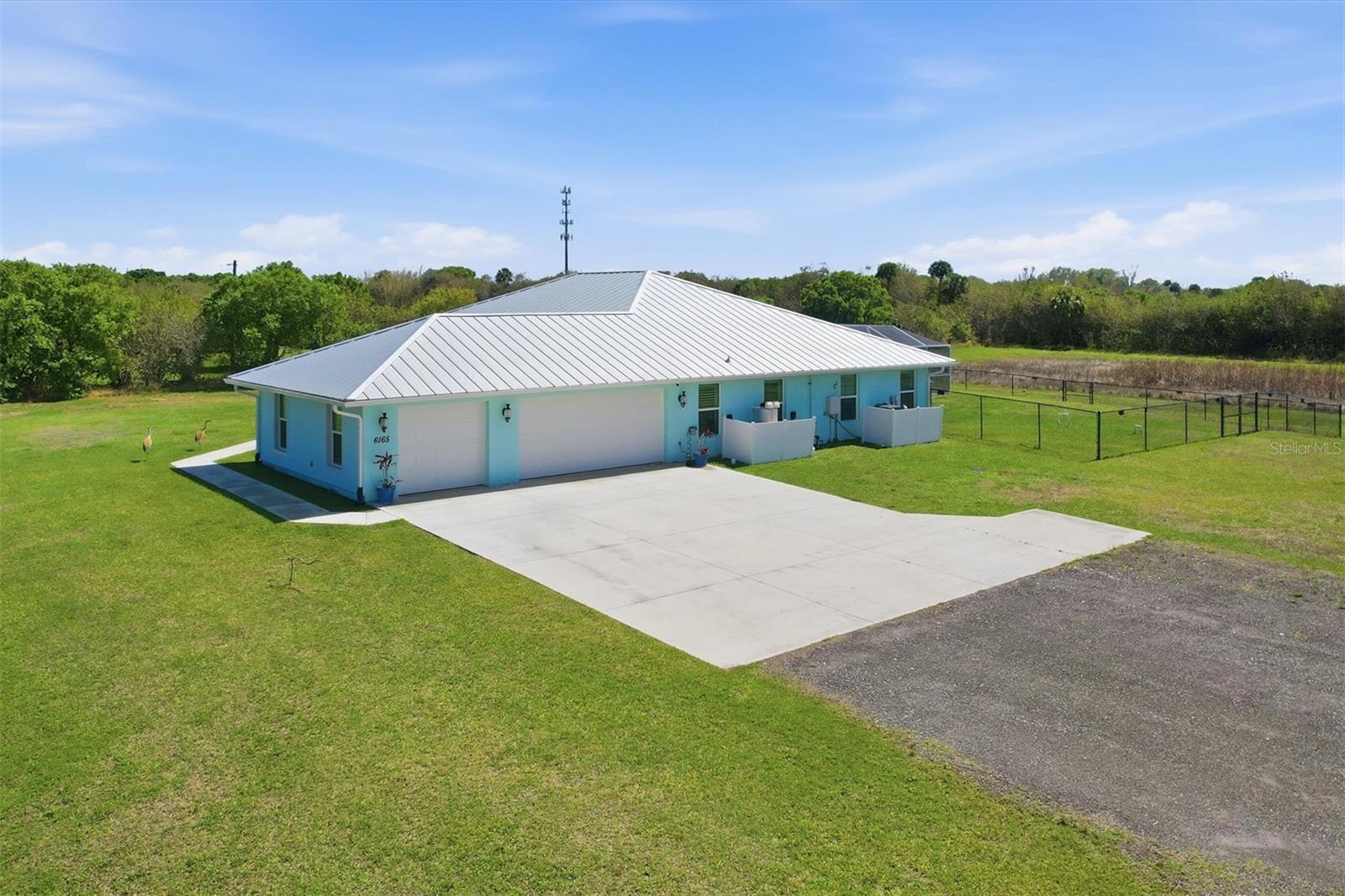 Image 40 of 49 For 6165 1st Street Sw