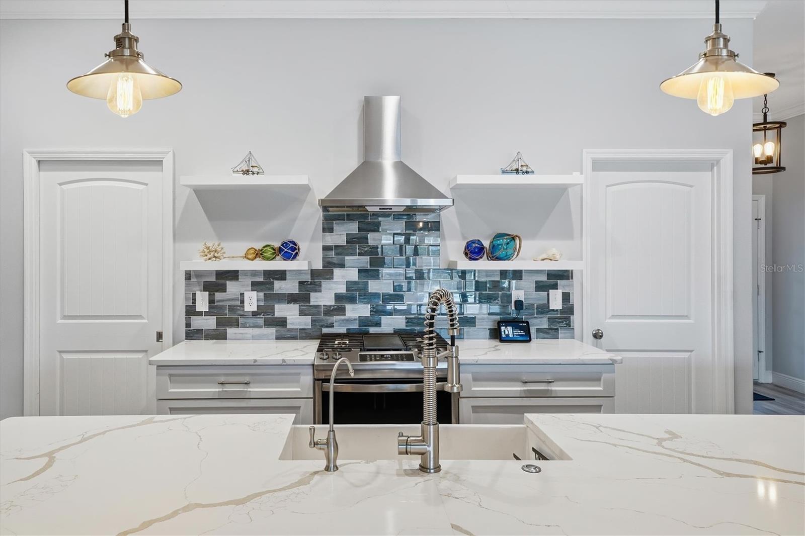 Image 9 of 49 For 6165 1st Street Sw