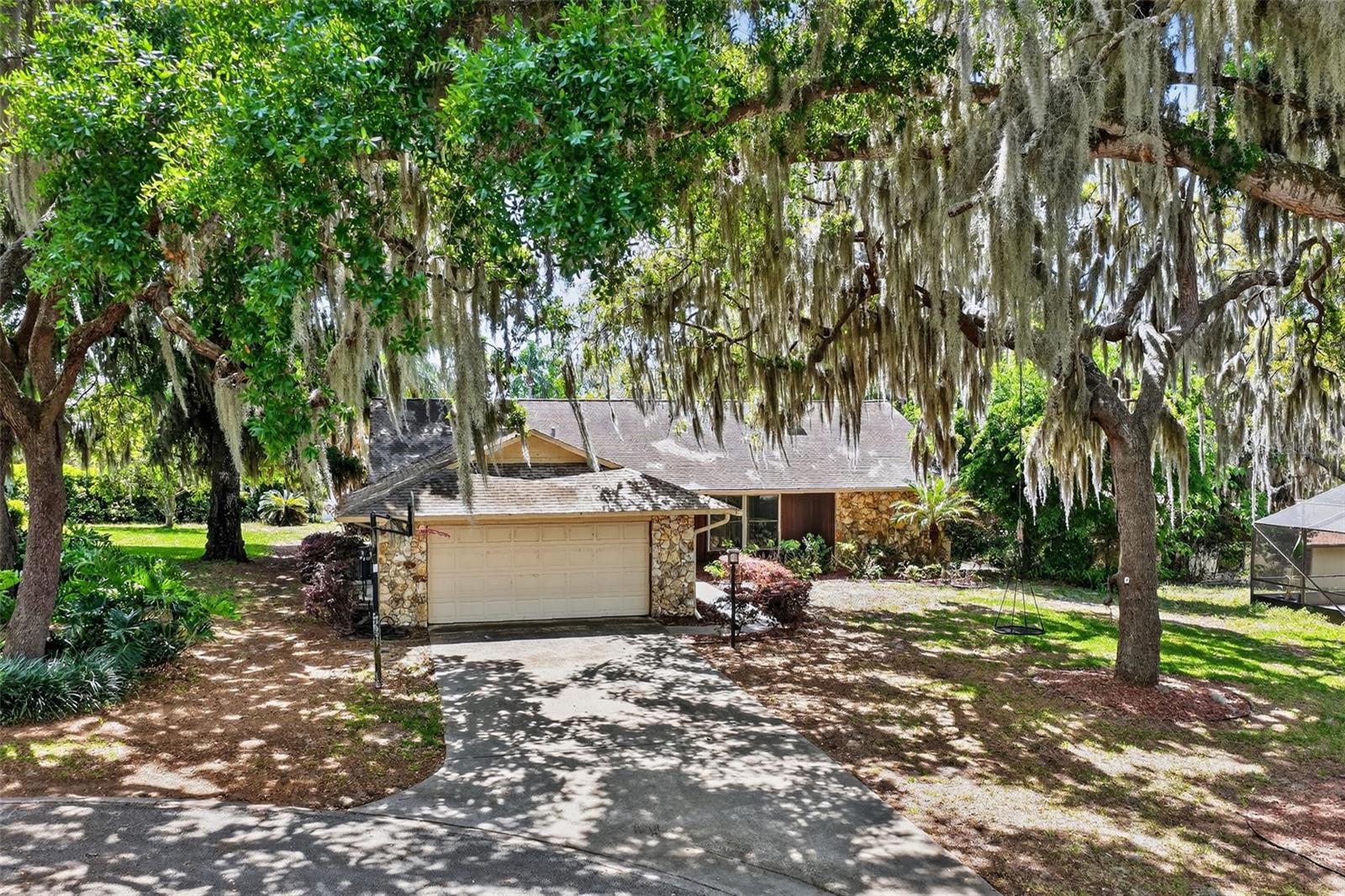 Image 2 of 41 For 50 Court Drive