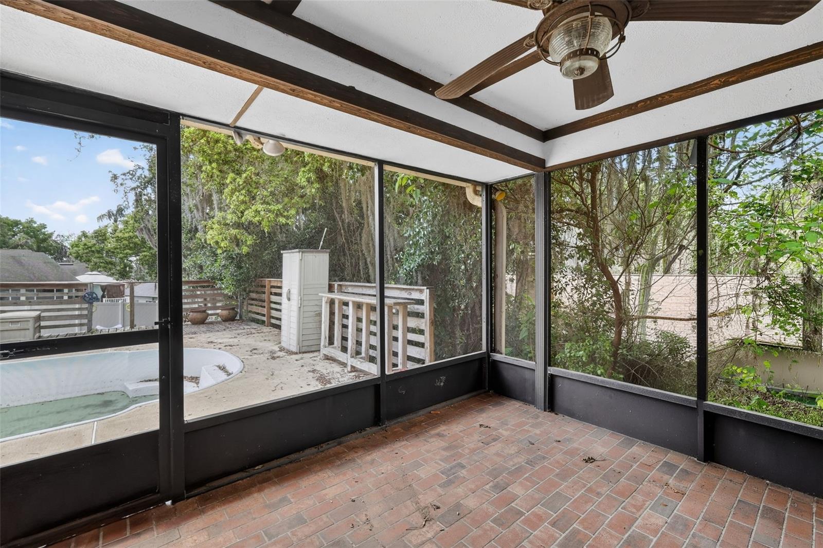 Image 30 of 41 For 50 Court Drive