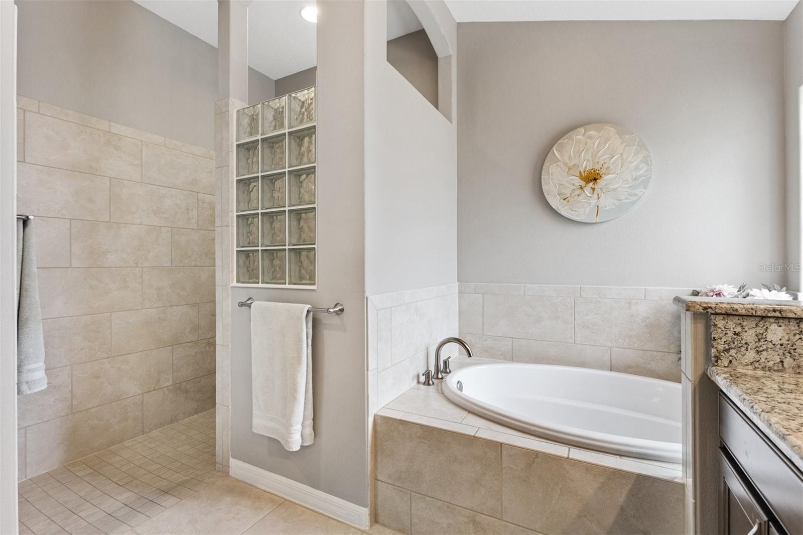 Image 19 of 46 For 4354 Zeppelin Road