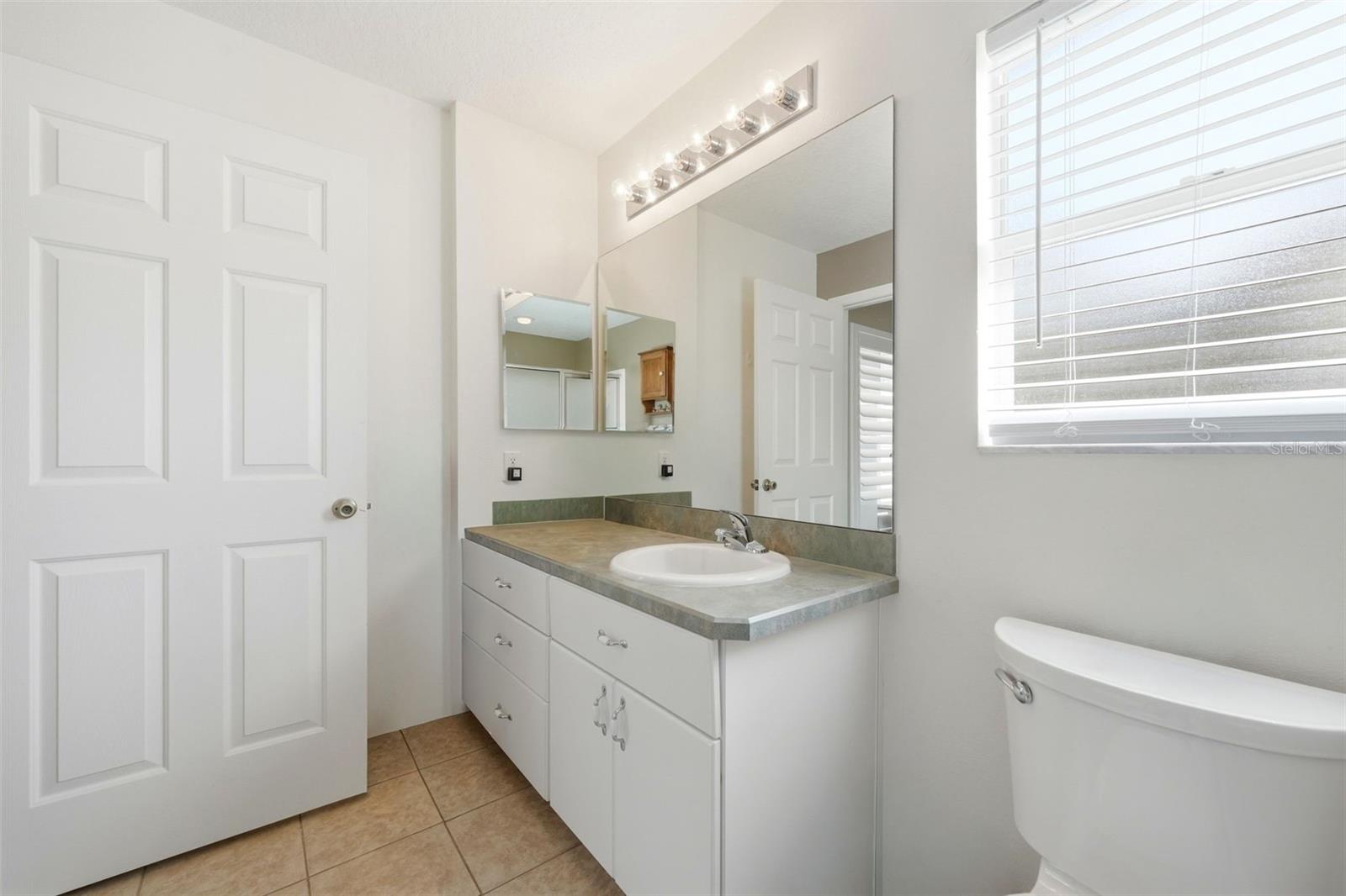 Image 27 of 76 For 5135 Indian Ocean Loop