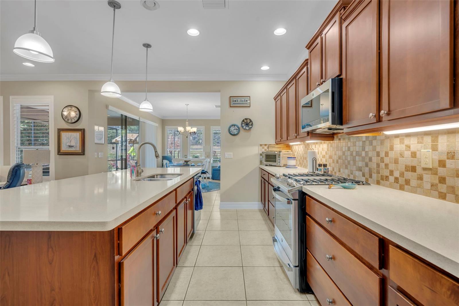 Image 17 of 37 For 115 Salt Marsh Lane