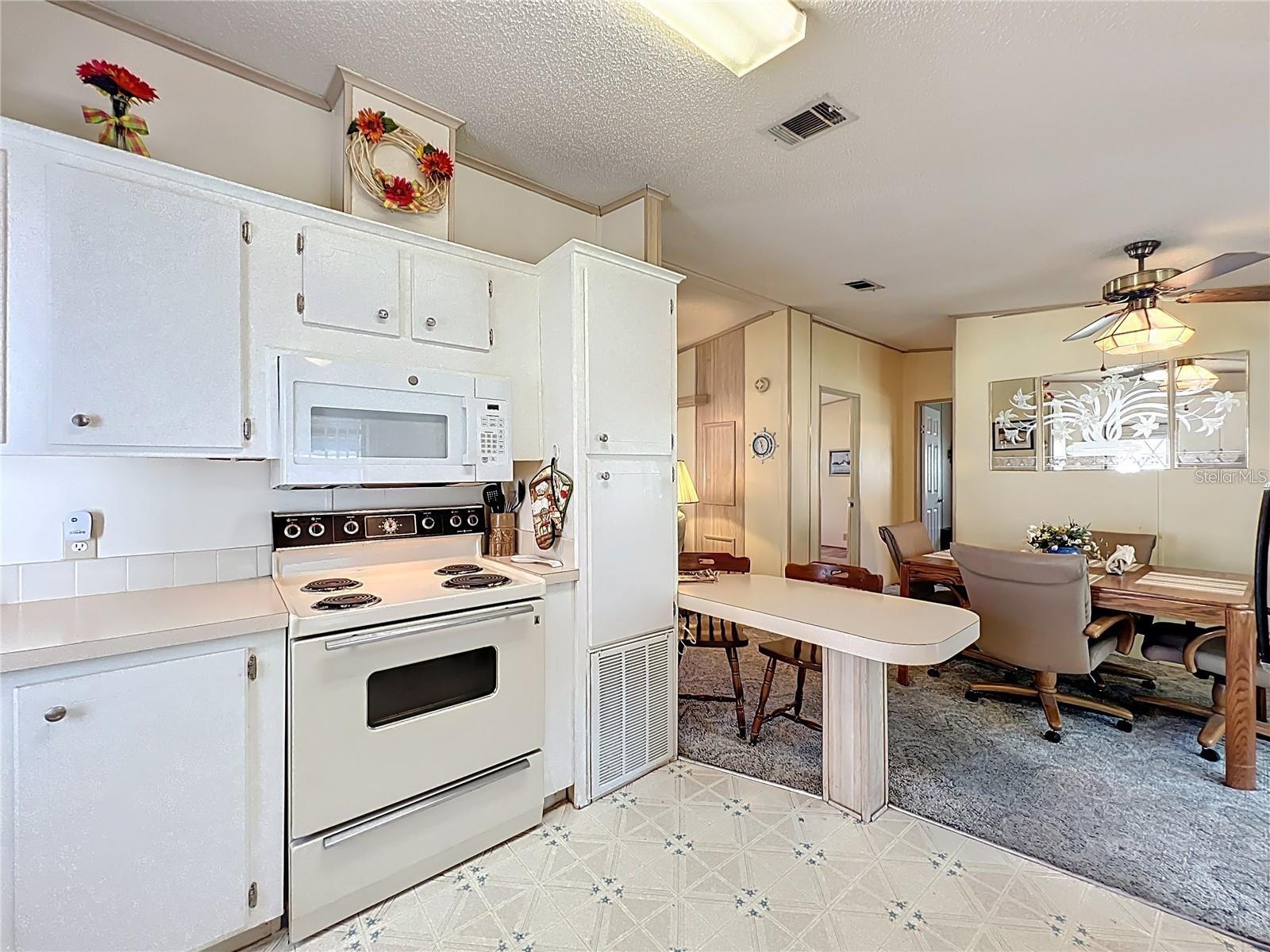 Image 8 of 28 For 25125 Bellevue