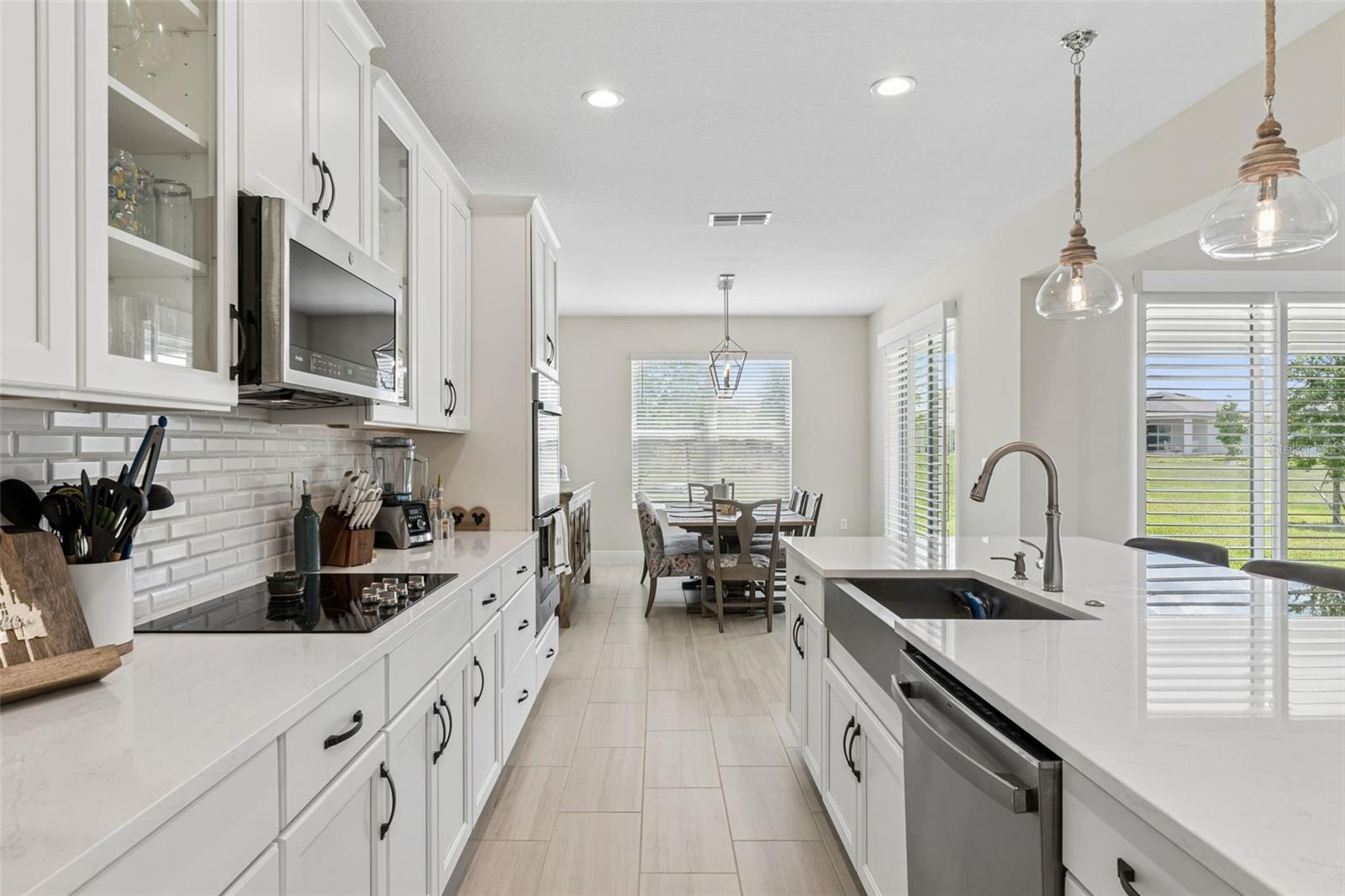 Image 11 of 43 For 14321 Crestavista Avenue