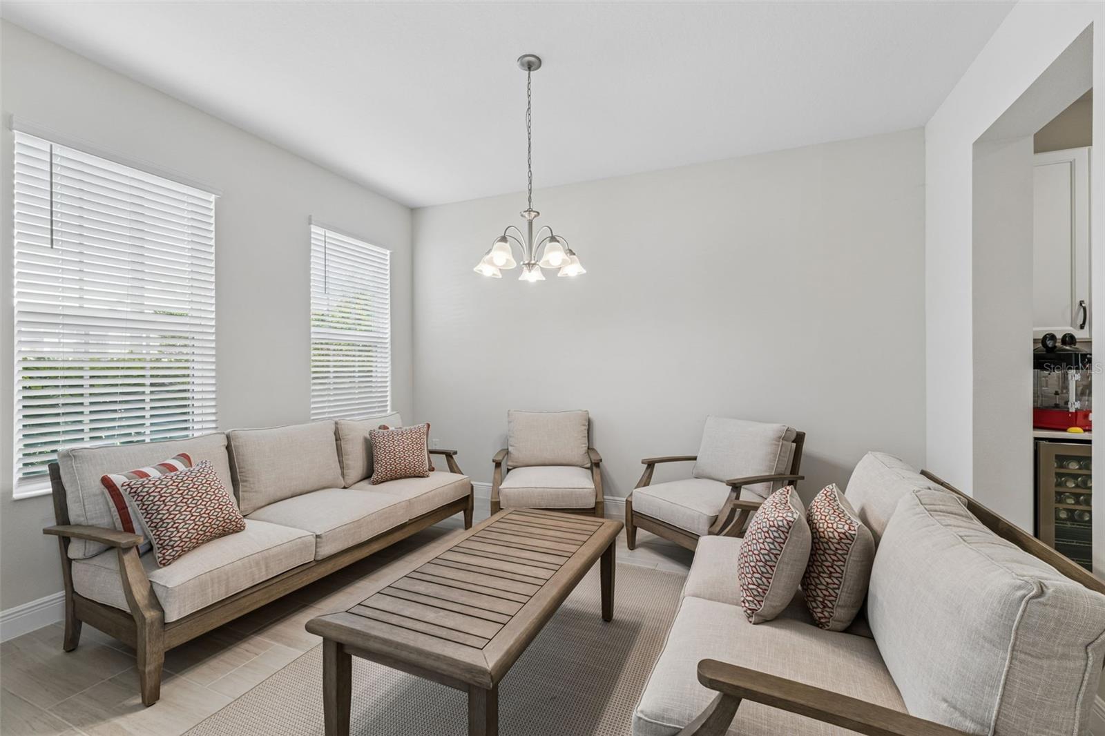 Image 13 of 43 For 14321 Crestavista Avenue