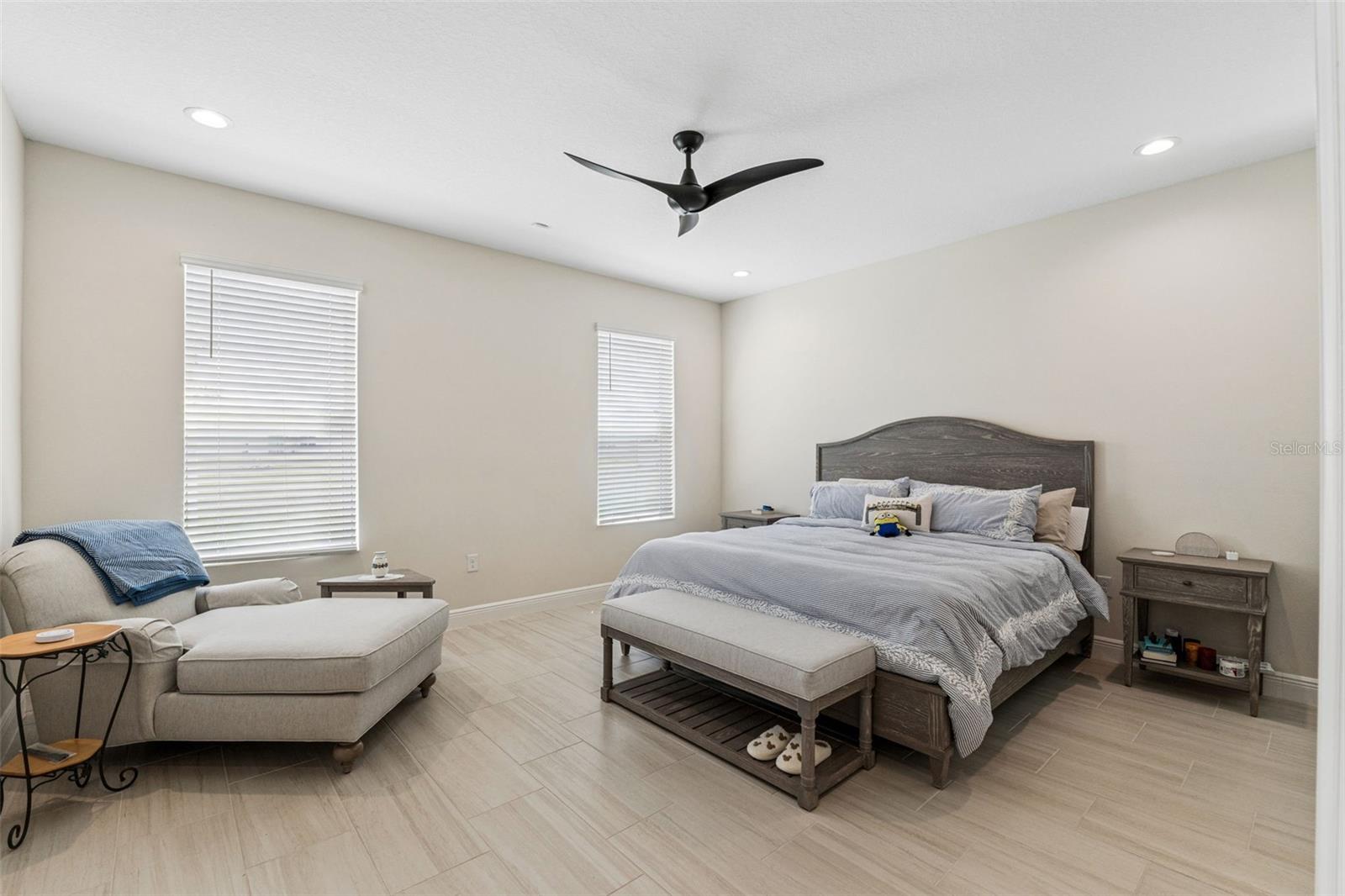 Image 15 of 43 For 14321 Crestavista Avenue