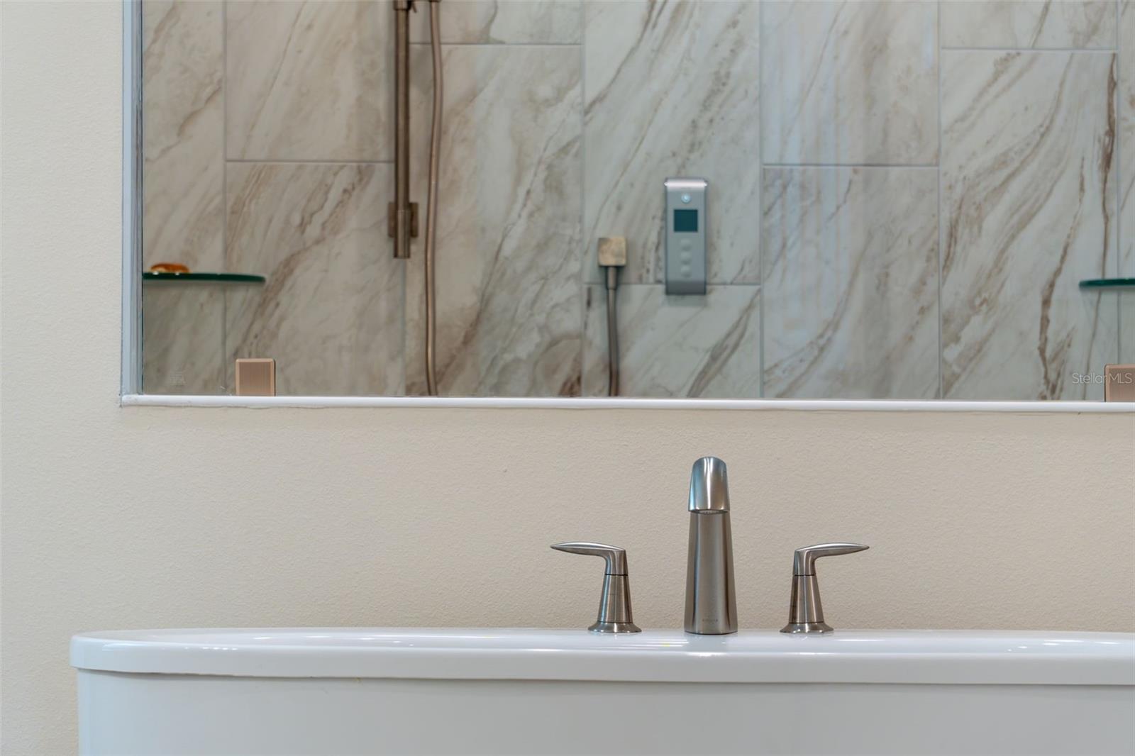 Image 19 of 43 For 14321 Crestavista Avenue