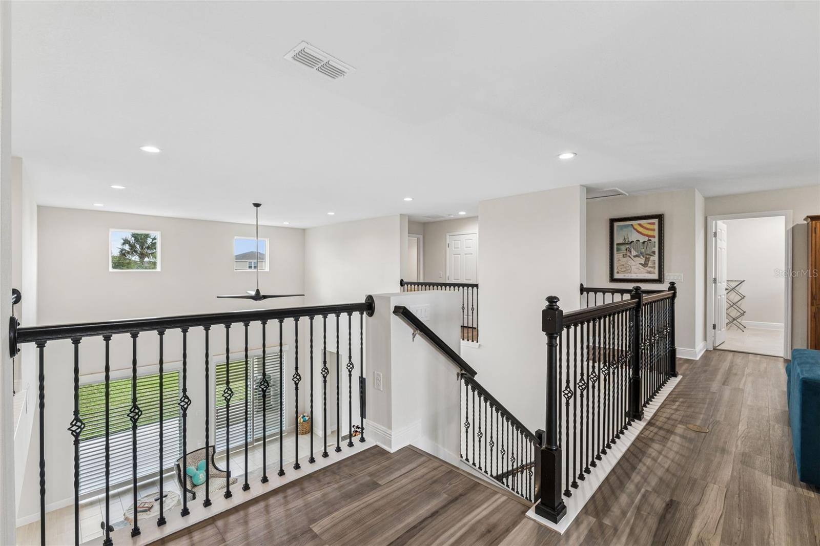 Image 22 of 43 For 14321 Crestavista Avenue