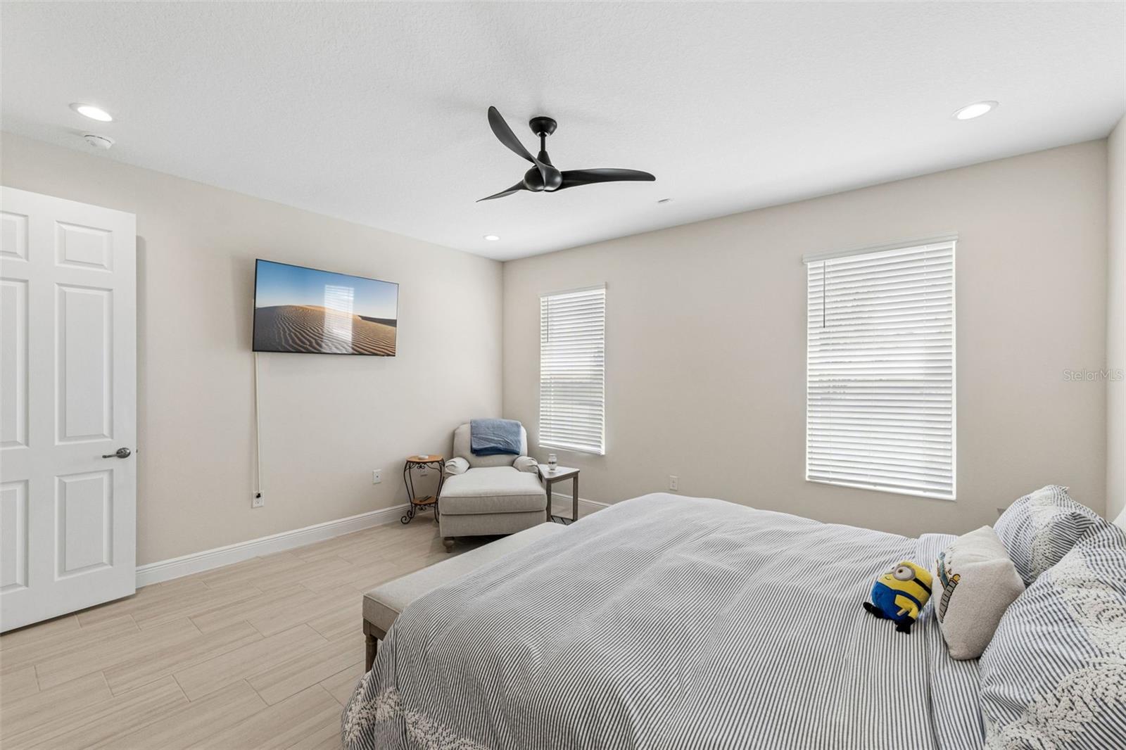 Image 28 of 43 For 14321 Crestavista Avenue