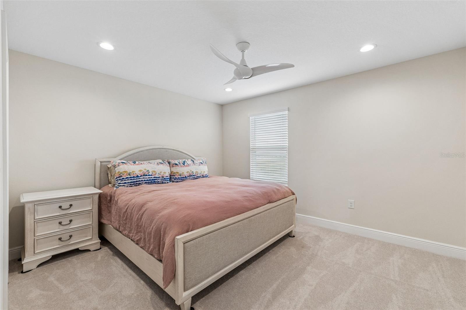 Image 30 of 43 For 14321 Crestavista Avenue