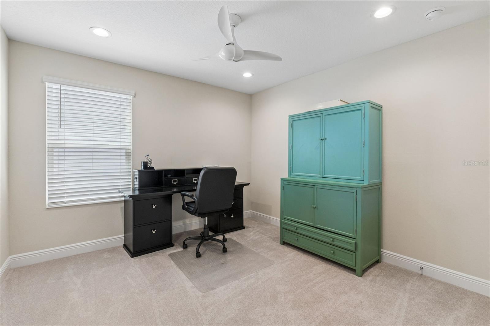 Image 32 of 43 For 14321 Crestavista Avenue