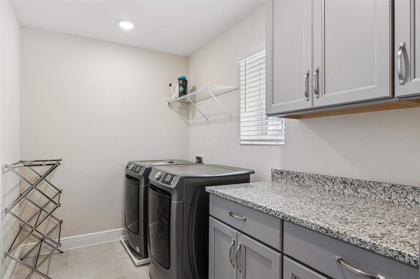 Image 33 of 43 For 14321 Crestavista Avenue