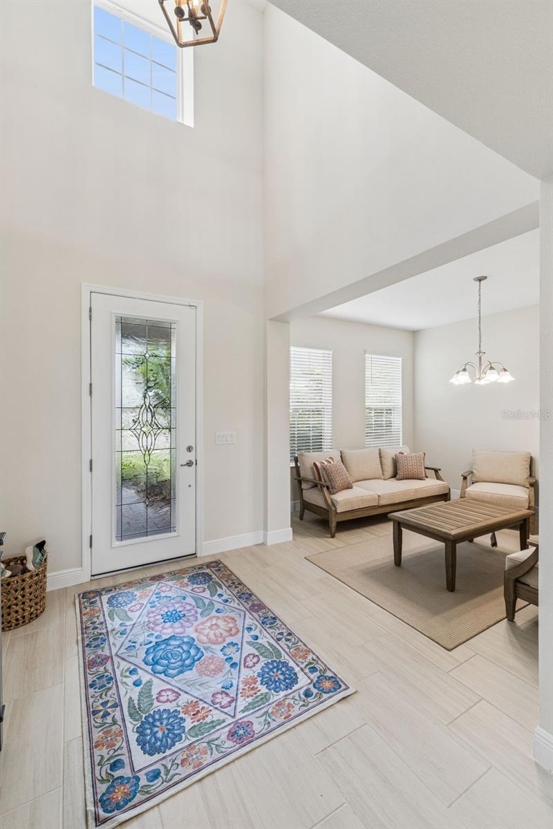 Image 5 of 43 For 14321 Crestavista Avenue