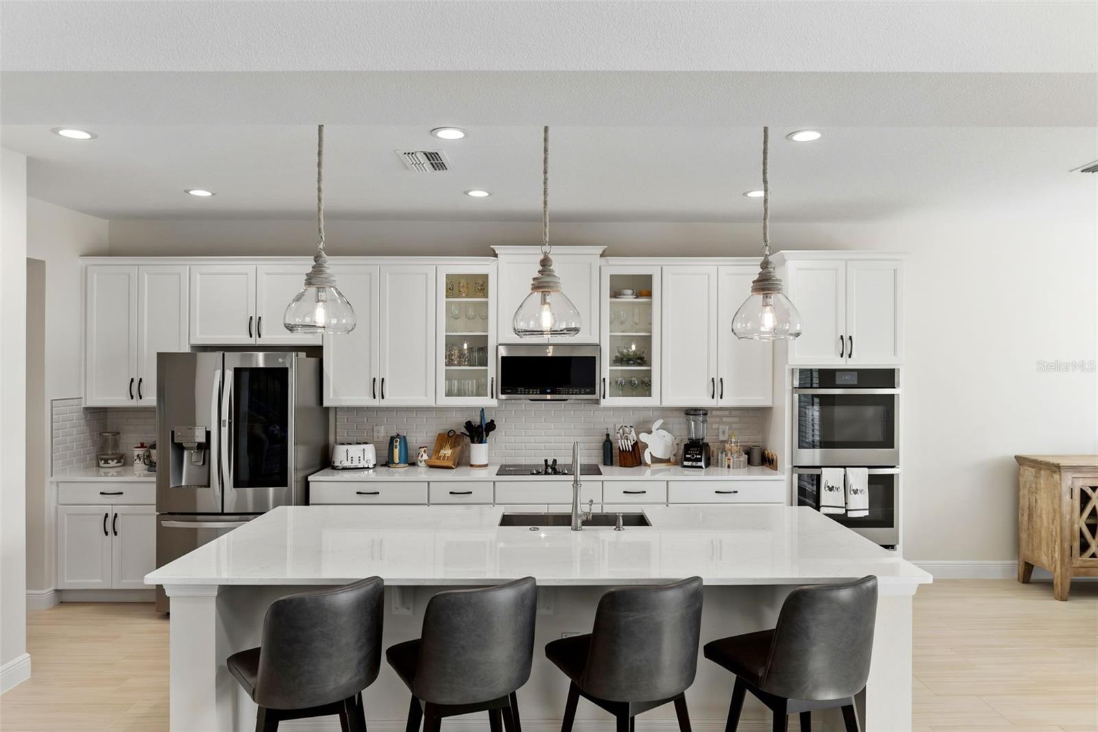 Image 9 of 43 For 14321 Crestavista Avenue