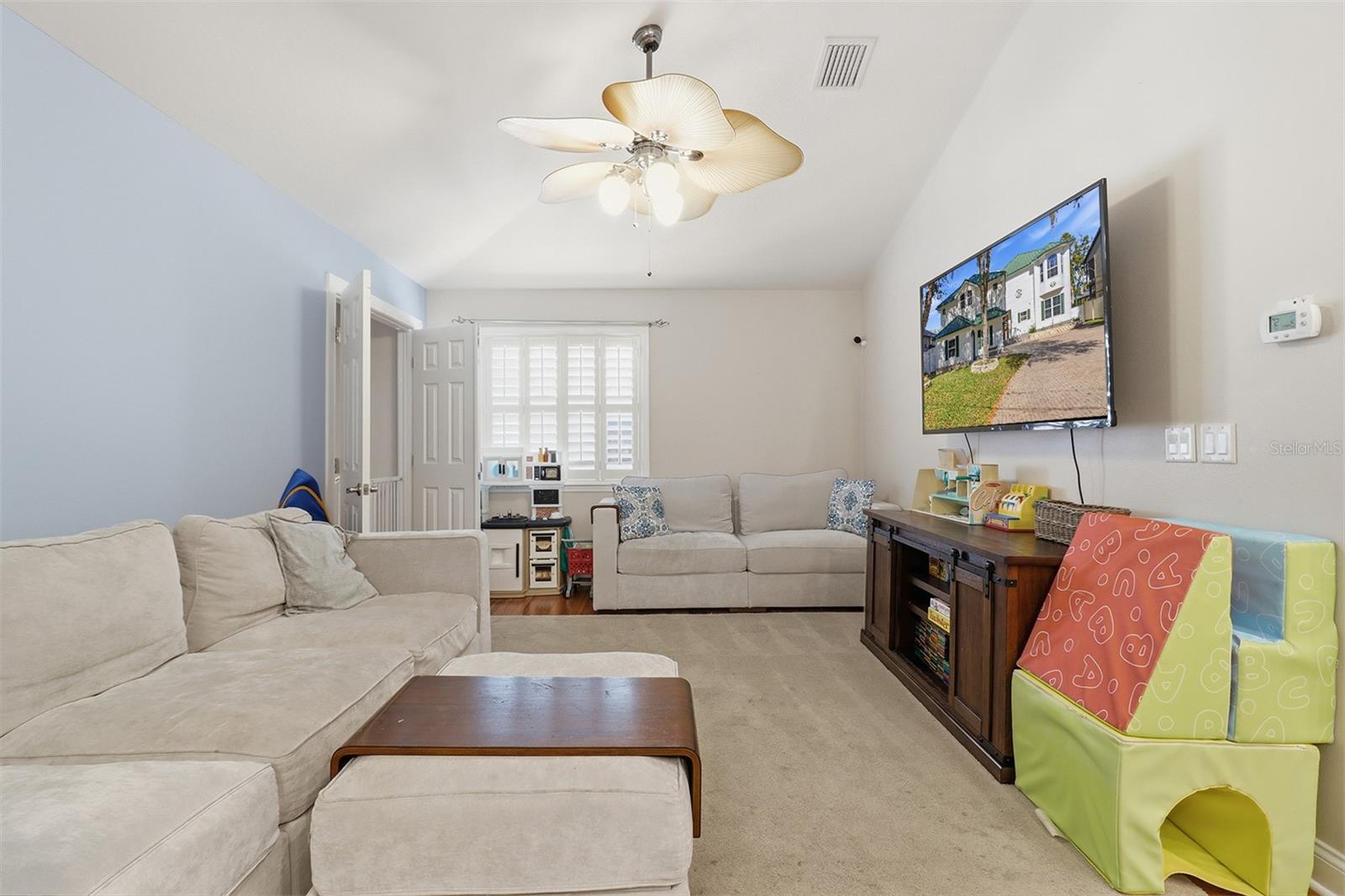 Image 10 of 47 For 300 12th Avenue