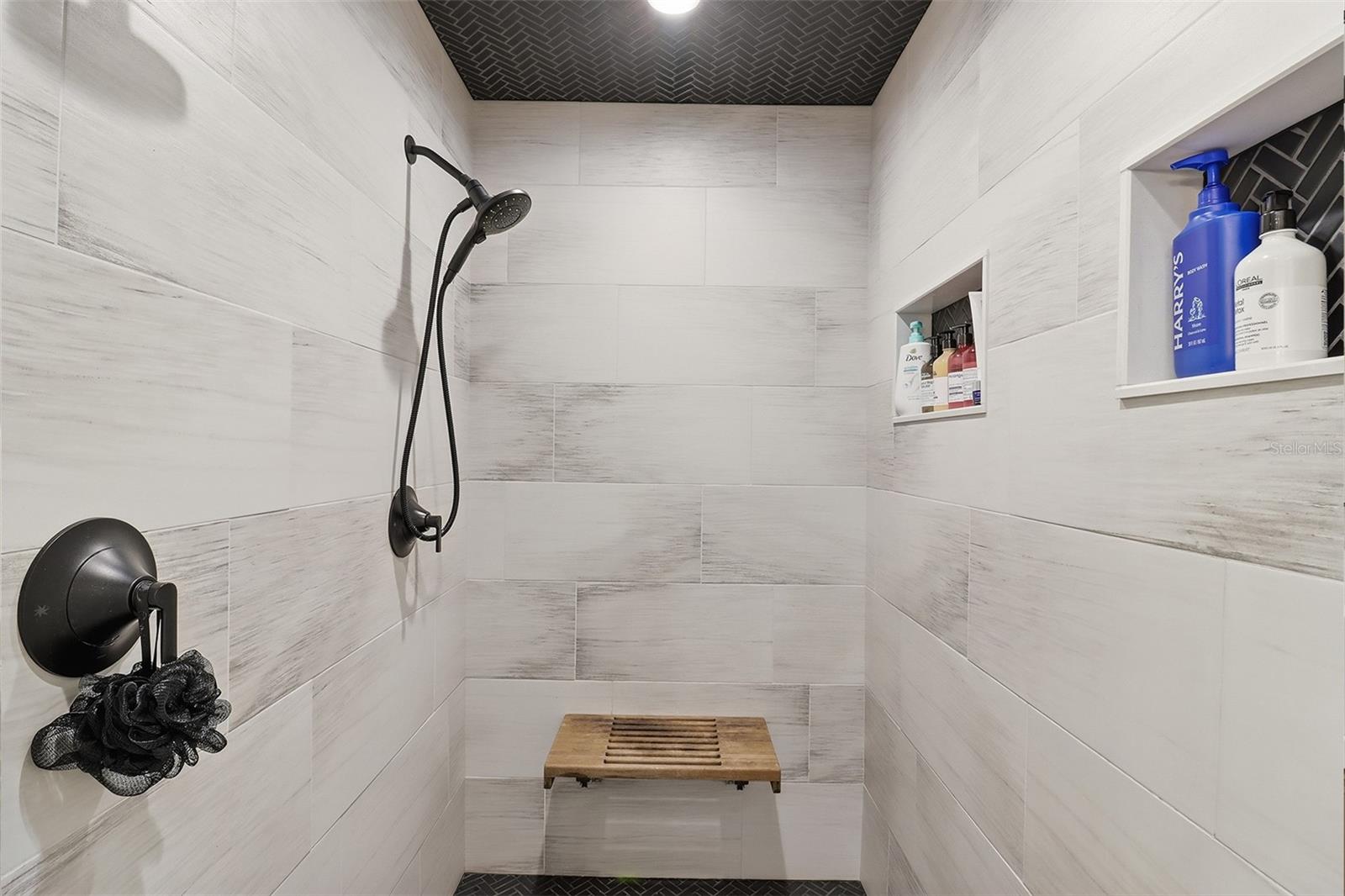 Image 19 of 47 For 300 12th Avenue