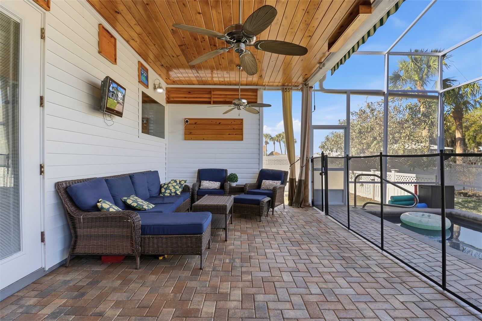 Image 20 of 47 For 300 12th Avenue