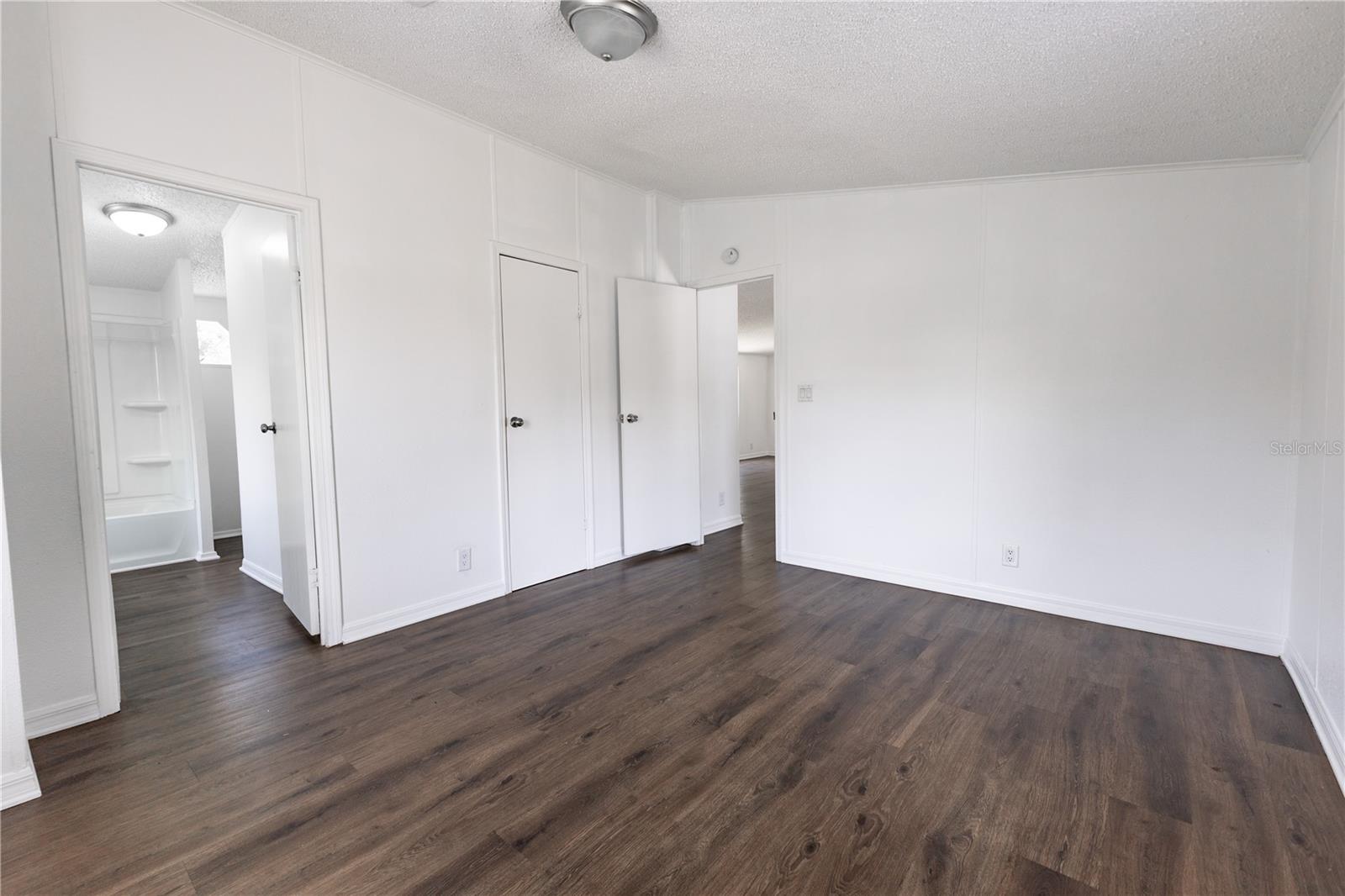 Image 10 of 25 For 4872 Evans Street