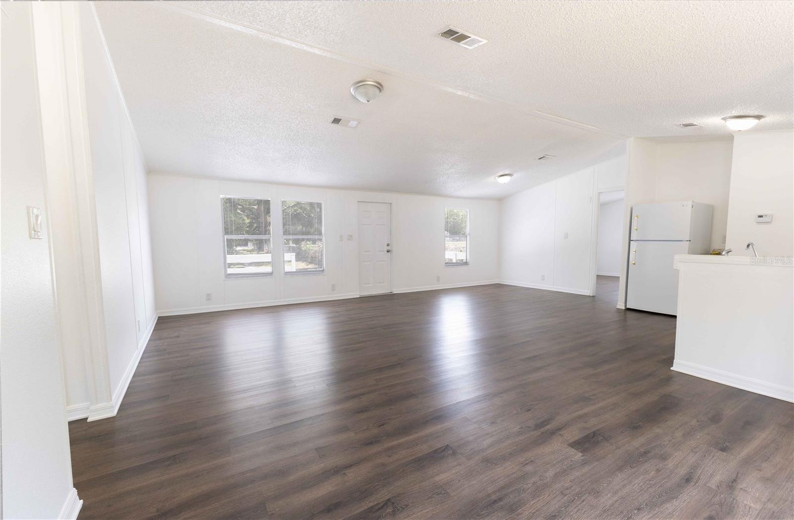 Image 3 of 25 For 4872 Evans Street