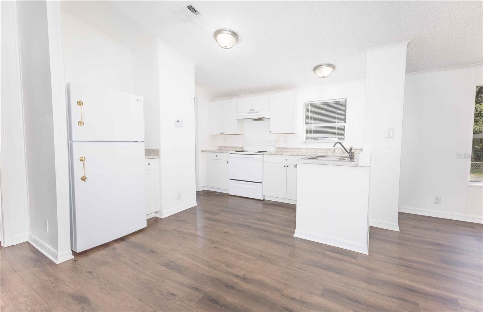 Image 7 of 25 For 4872 Evans Street