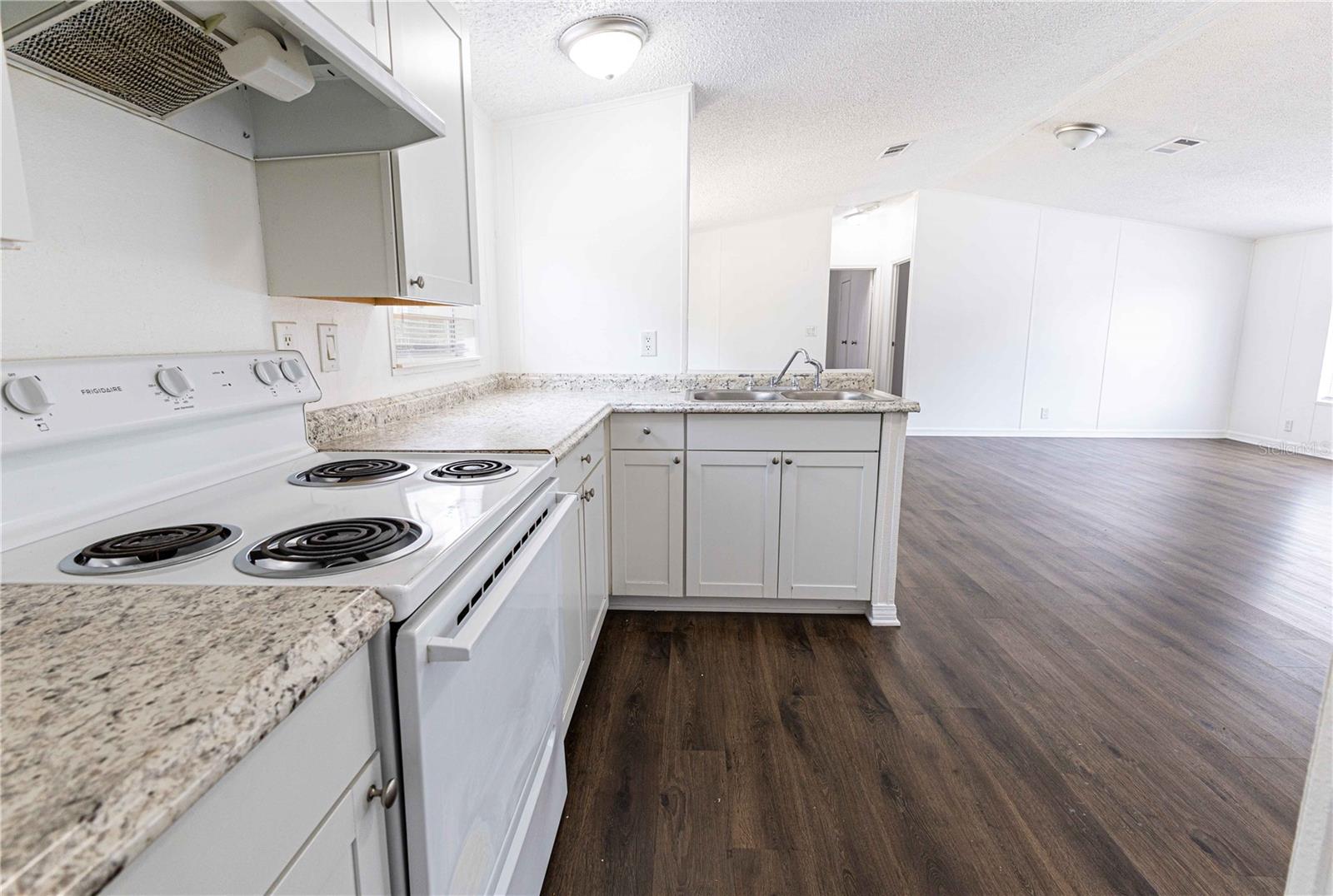 Image 9 of 25 For 4872 Evans Street