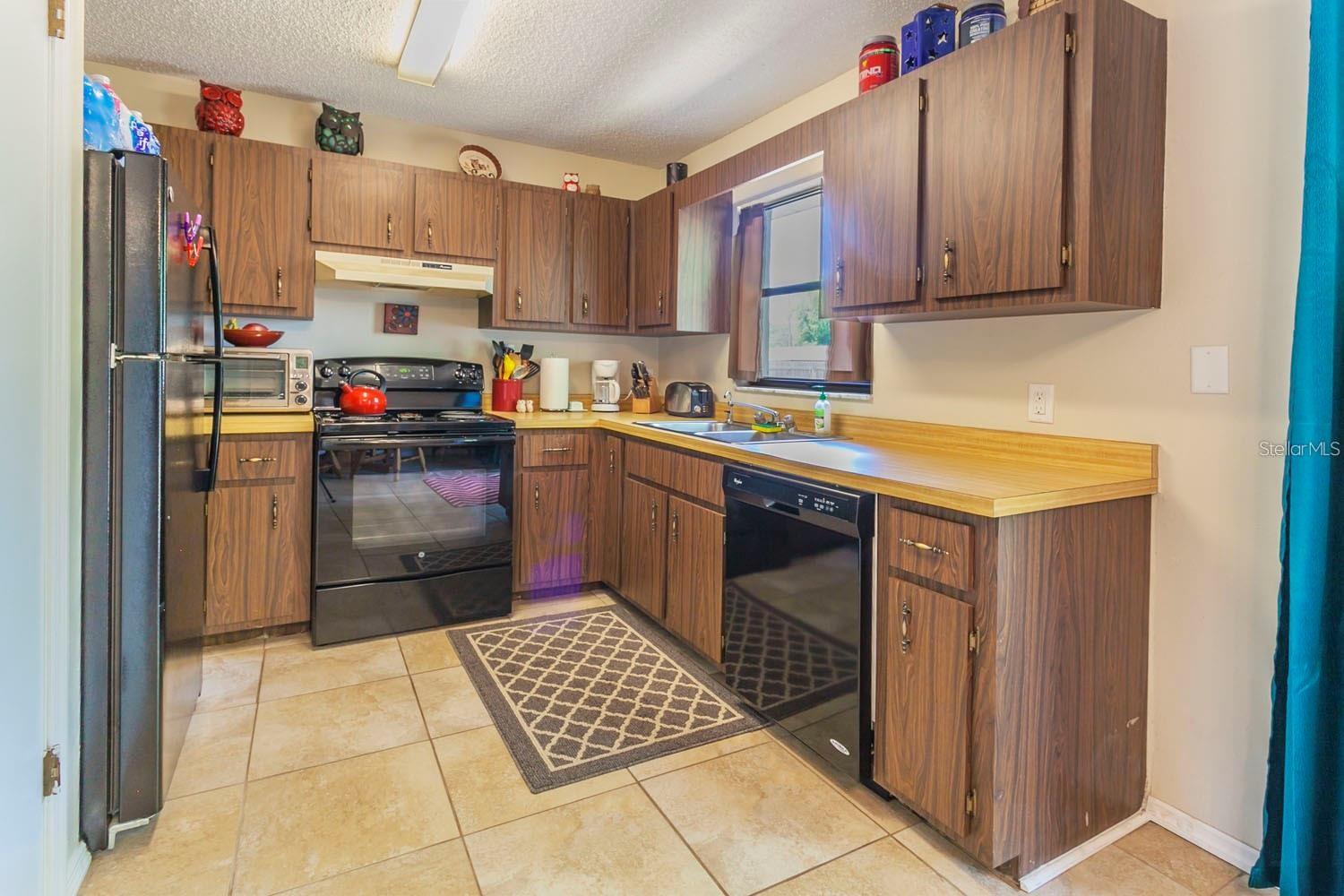 Image 12 of 24 For 7211 120th Street