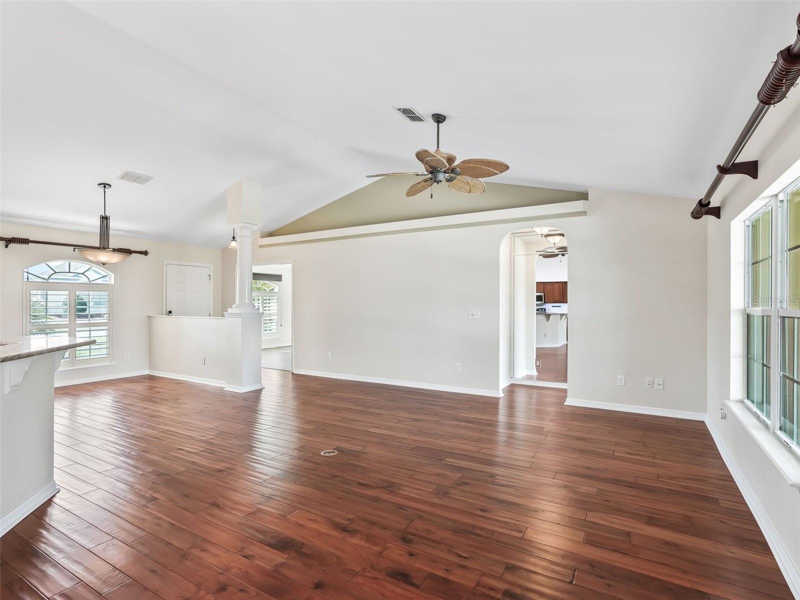 Image 17 of 67 For 12420 176th Loop