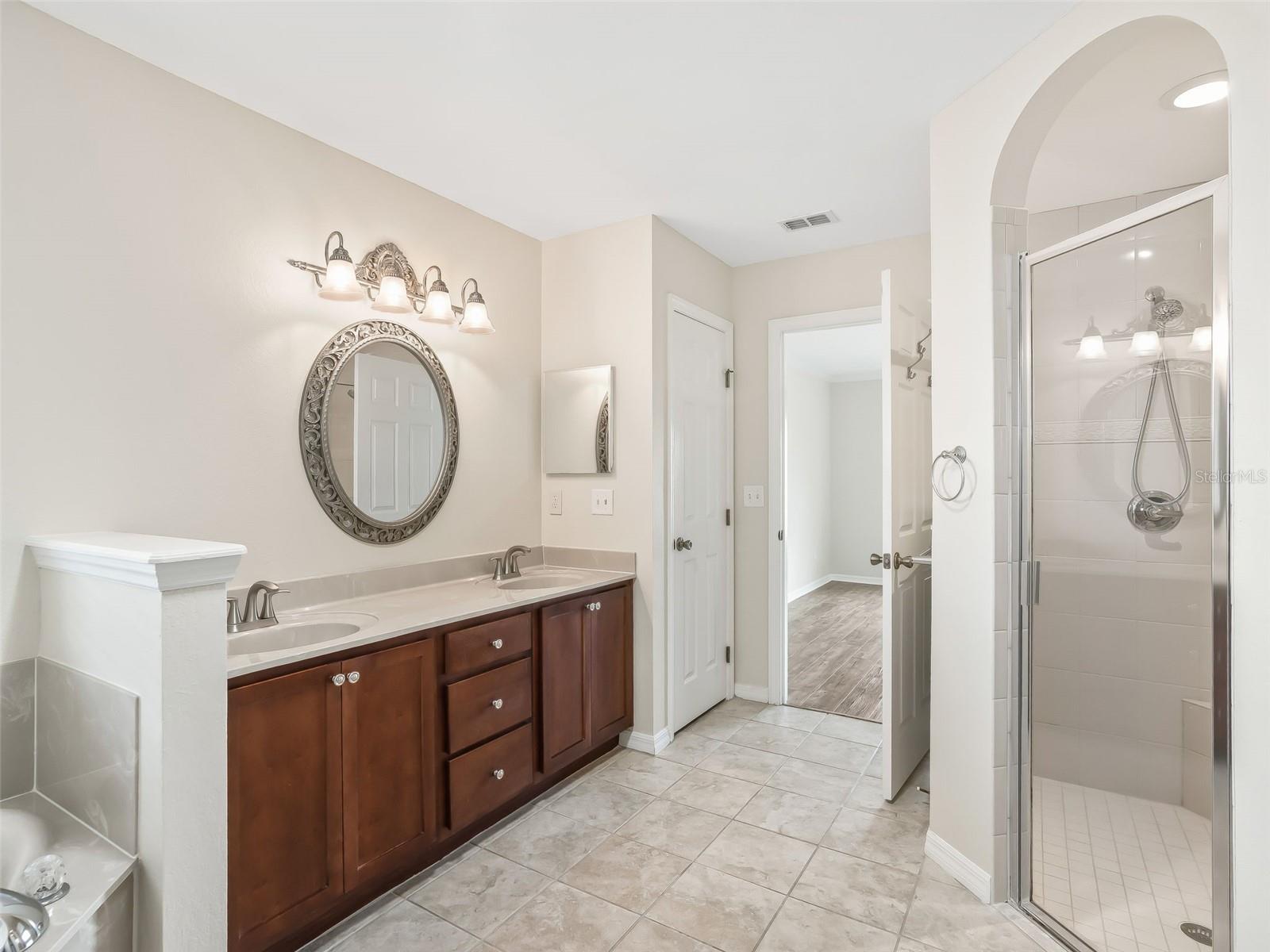 Image 28 of 67 For 12420 176th Loop