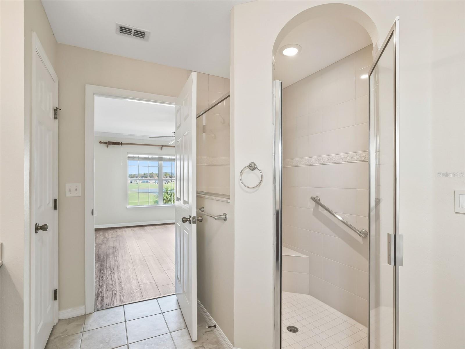 Image 29 of 67 For 12420 176th Loop