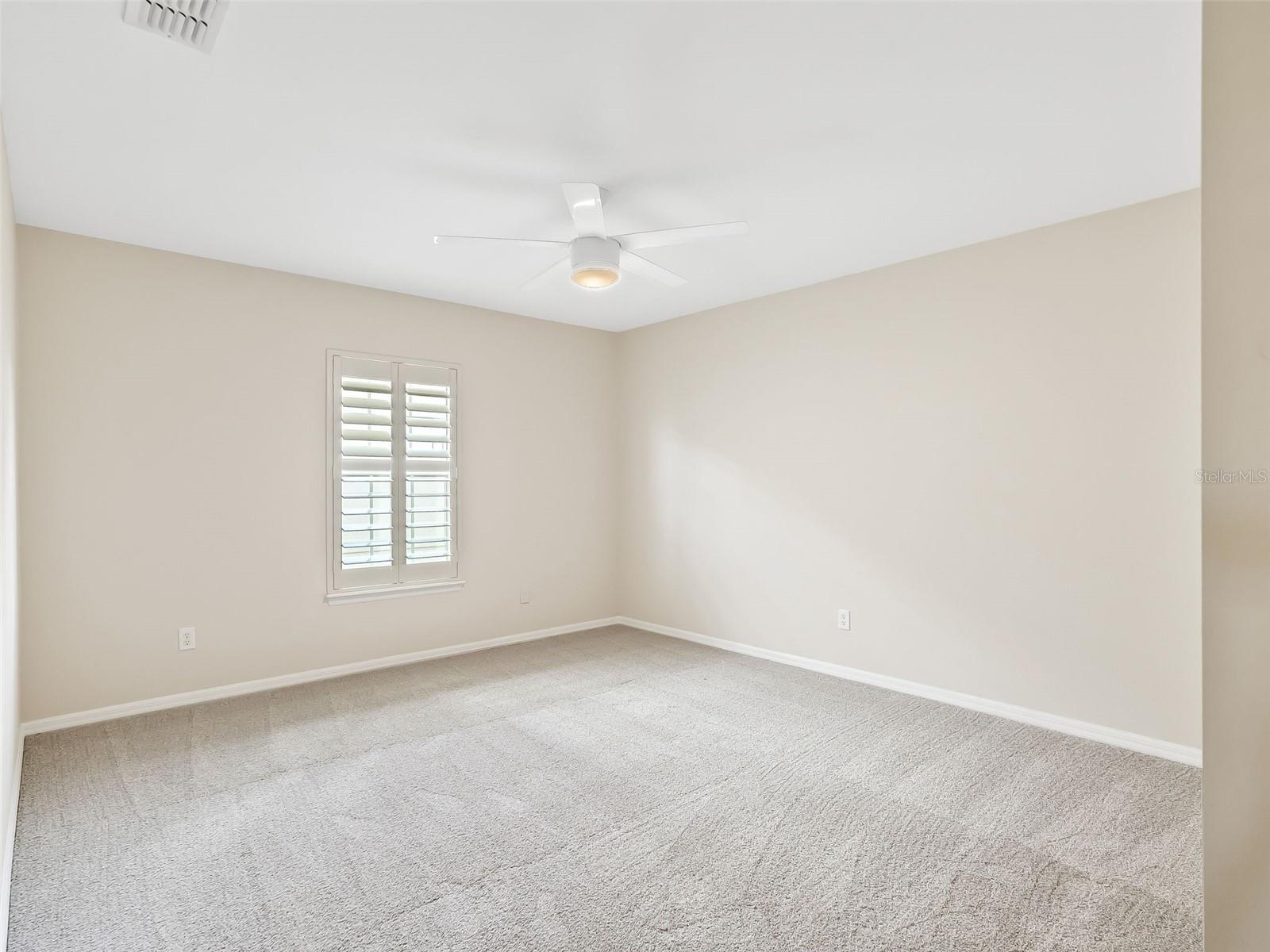 Image 33 of 67 For 12420 176th Loop