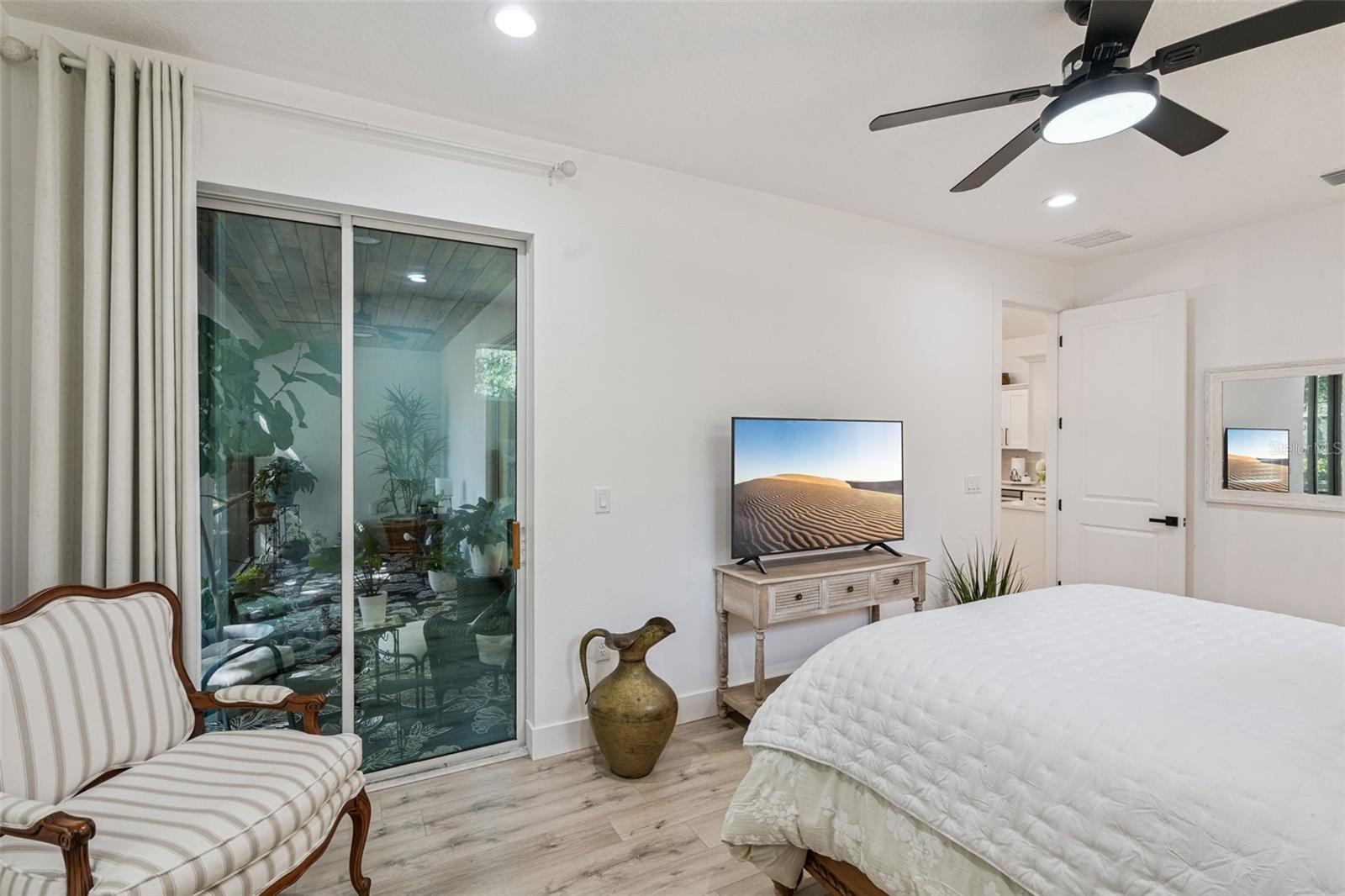 Image 16 of 40 For 11722 Lake Minneola Shores