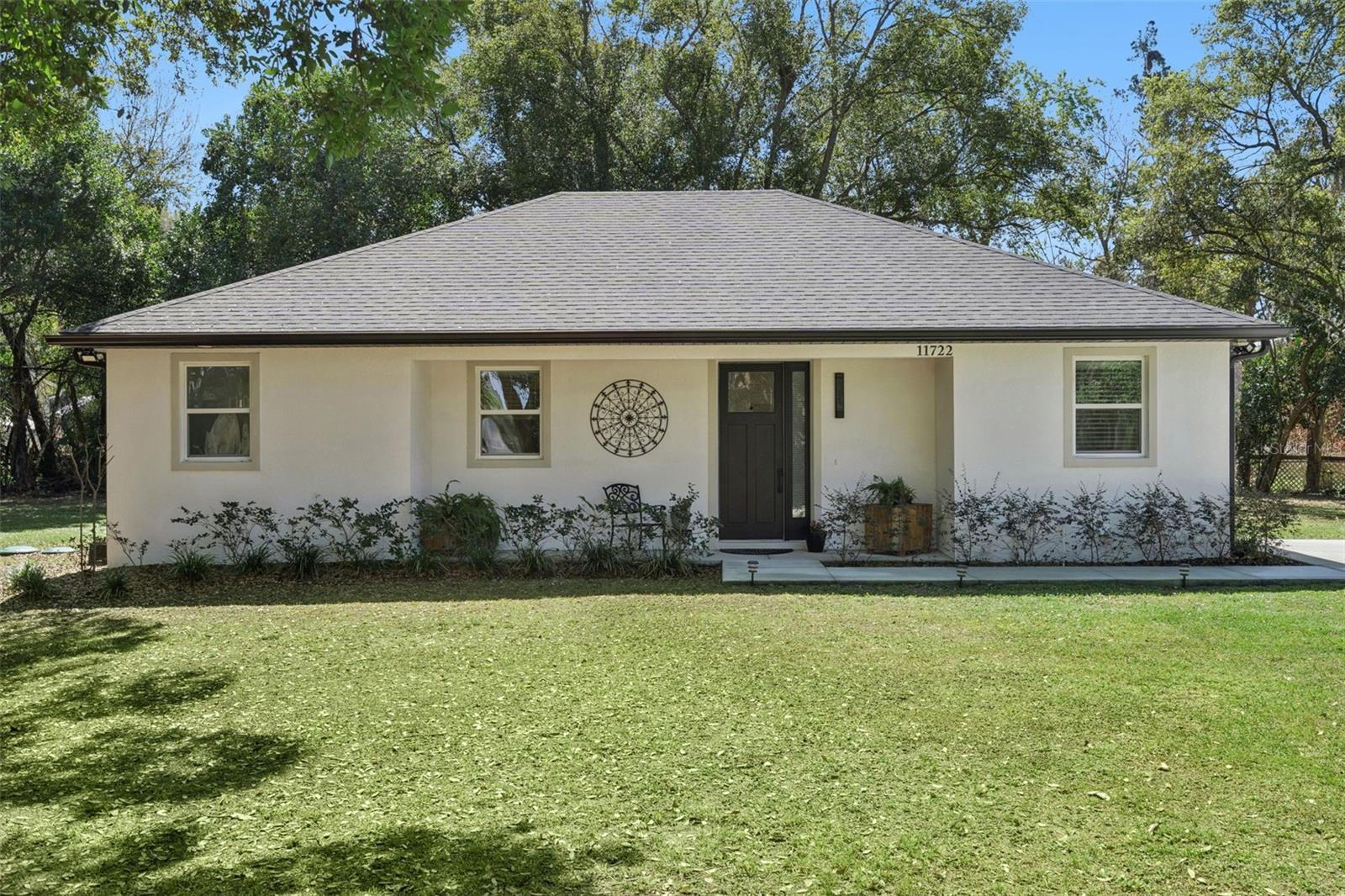 Image 2 of 40 For 11722 Lake Minneola Shores