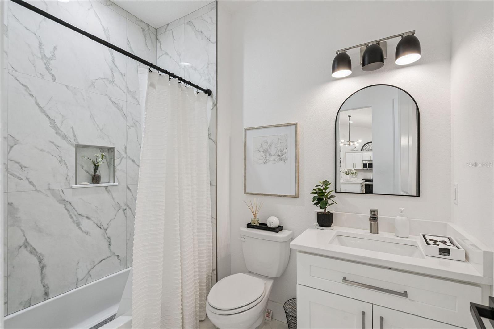 Image 22 of 40 For 11722 Lake Minneola Shores