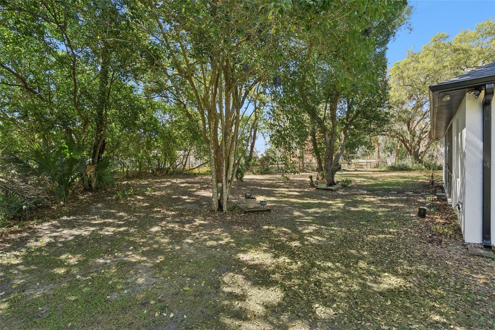 Image 28 of 40 For 11722 Lake Minneola Shores