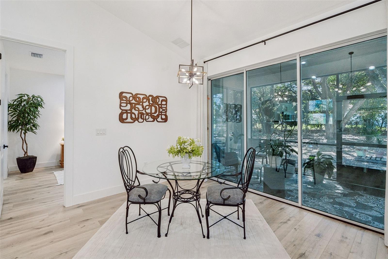 Image 7 of 40 For 11722 Lake Minneola Shores